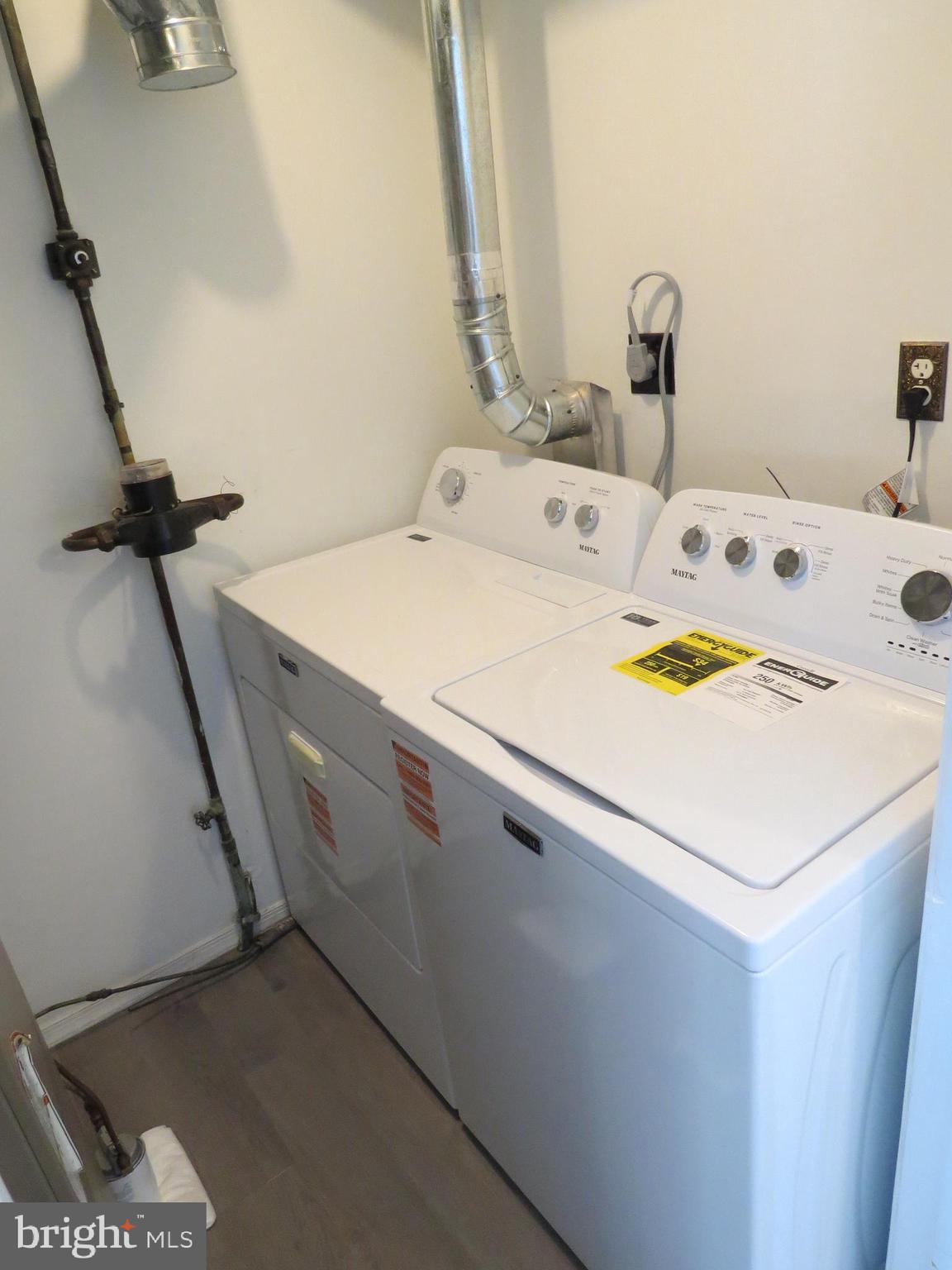 WILLOW HILLS - Residential