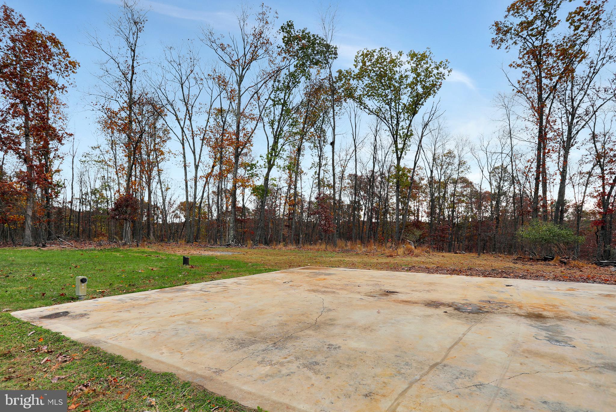 LAKEWOOD ACRES - Residential