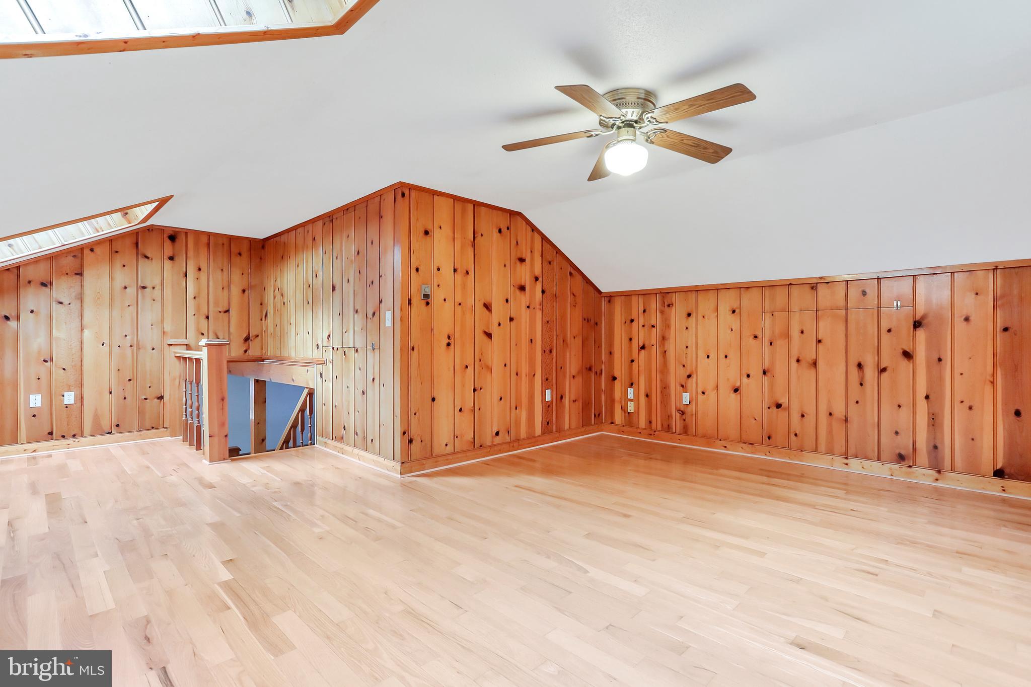 LAKEWOOD ACRES - Residential