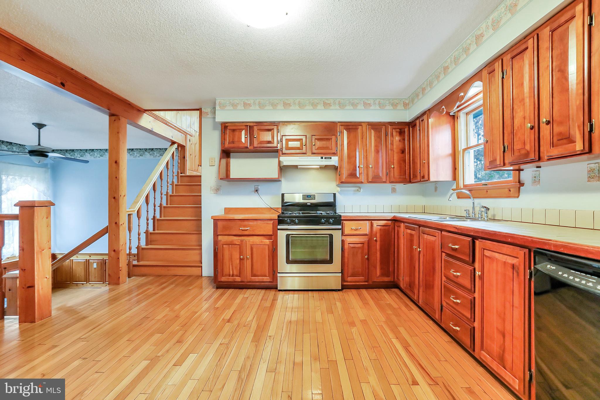 LAKEWOOD ACRES - Residential