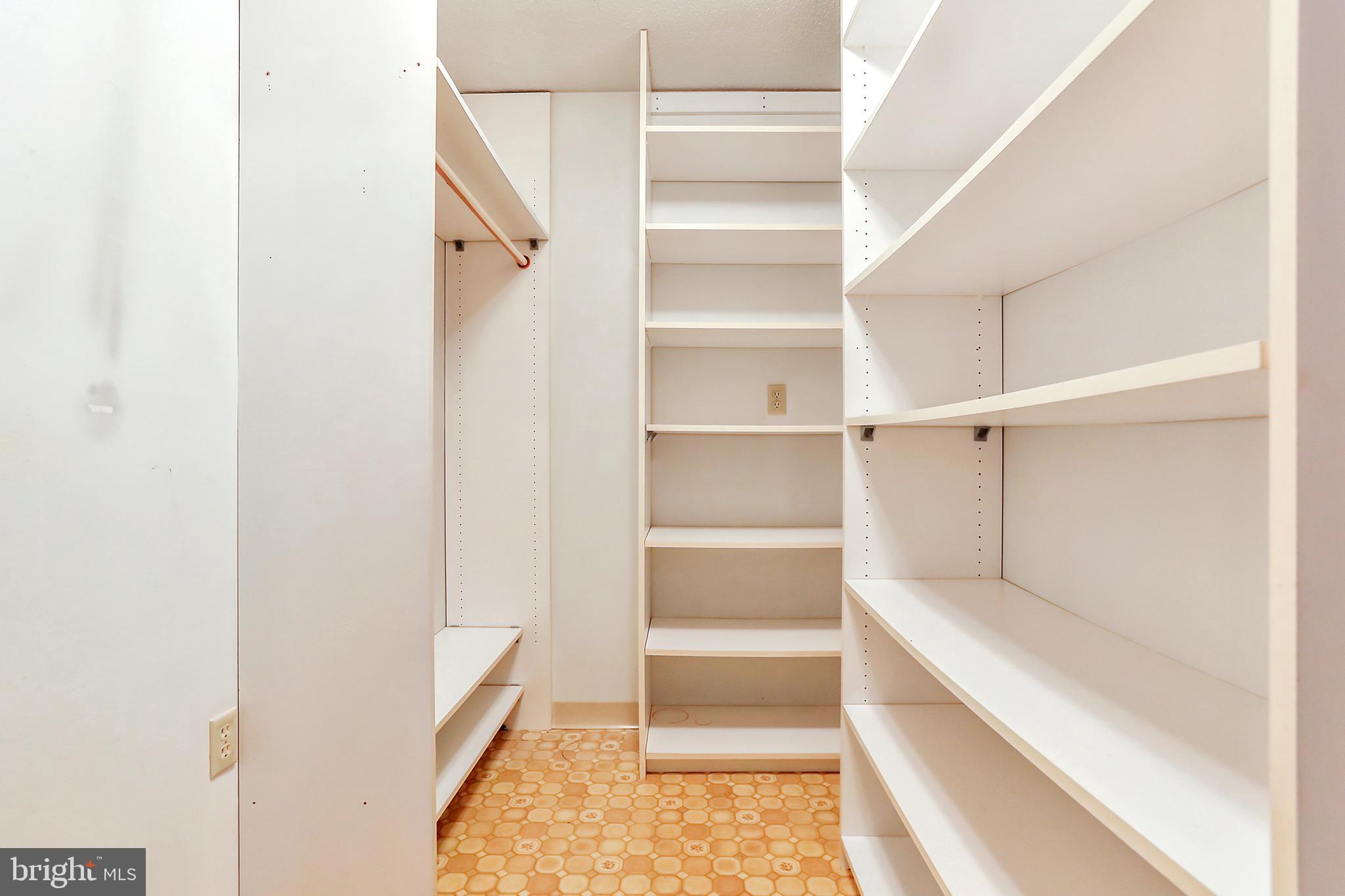 LAKEWOOD ACRES - Residential