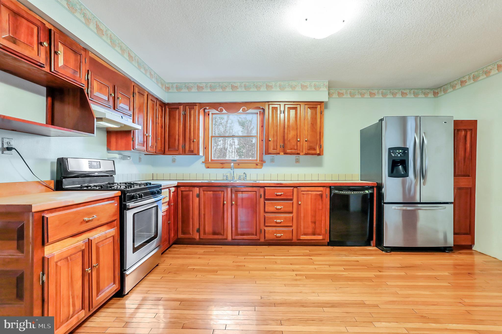 LAKEWOOD ACRES - Residential