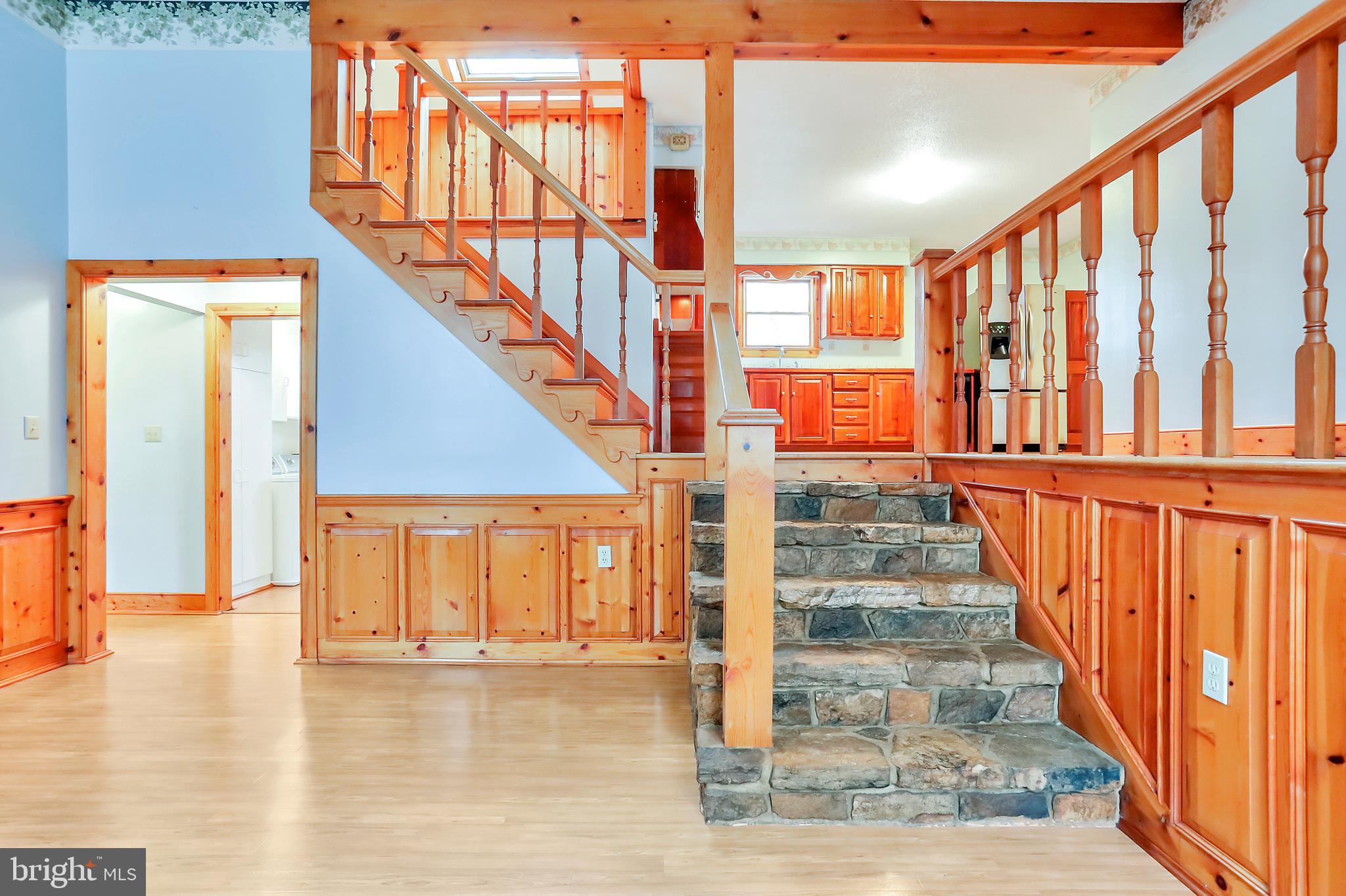 LAKEWOOD ACRES - Residential