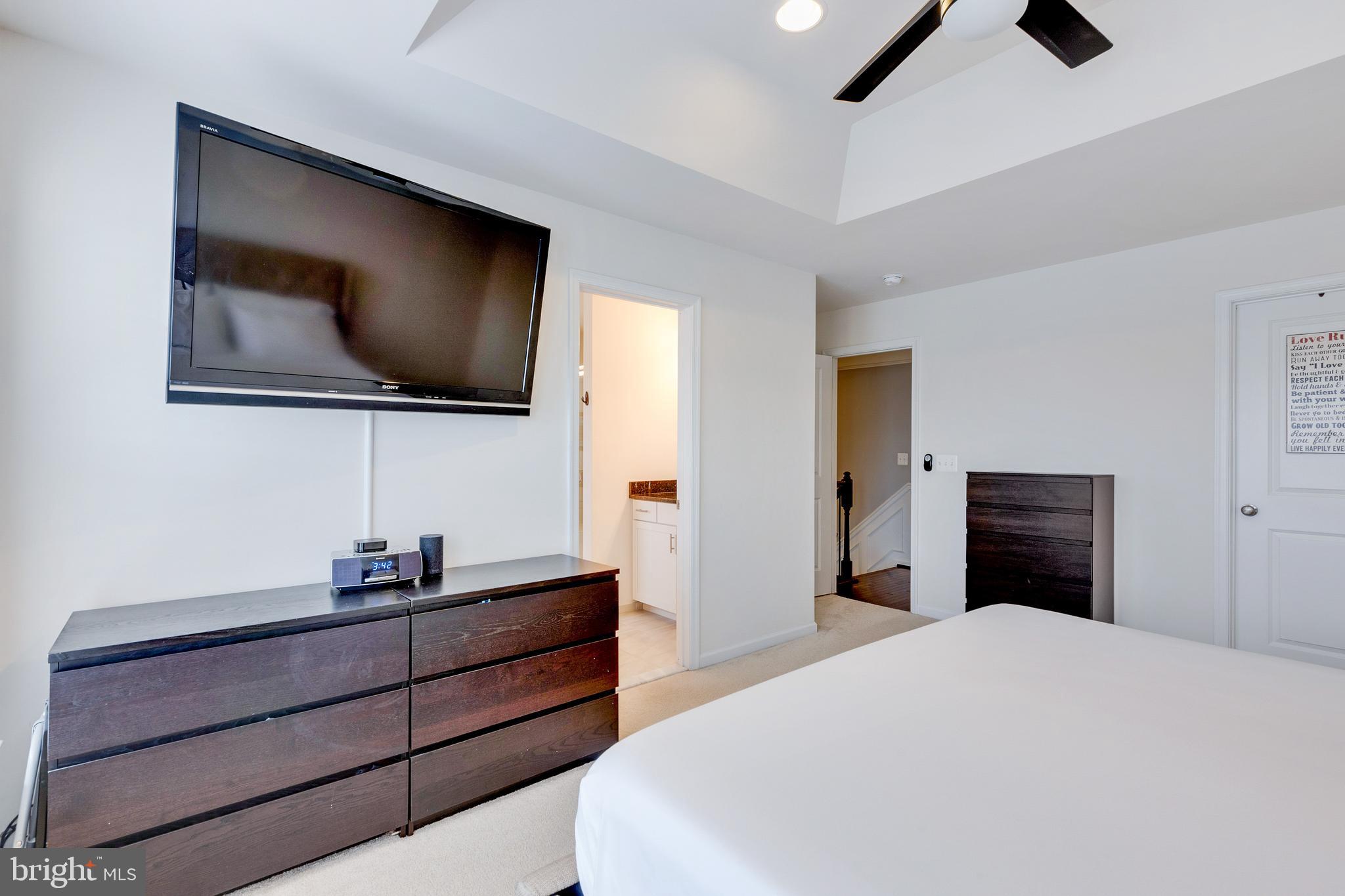 EASTVIEW AT STONE RIDGE - Residential