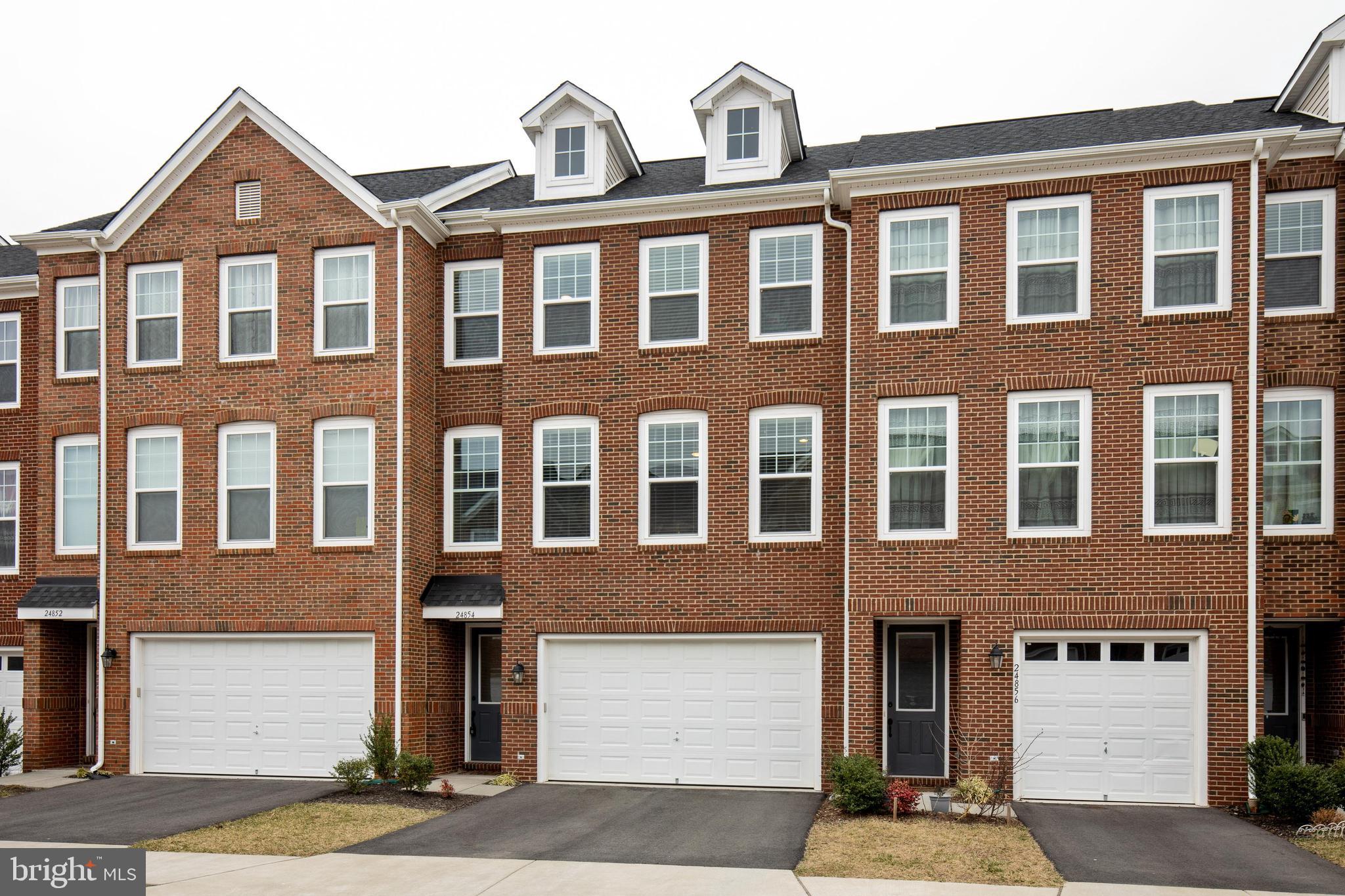 EASTVIEW AT STONE RIDGE - Residential