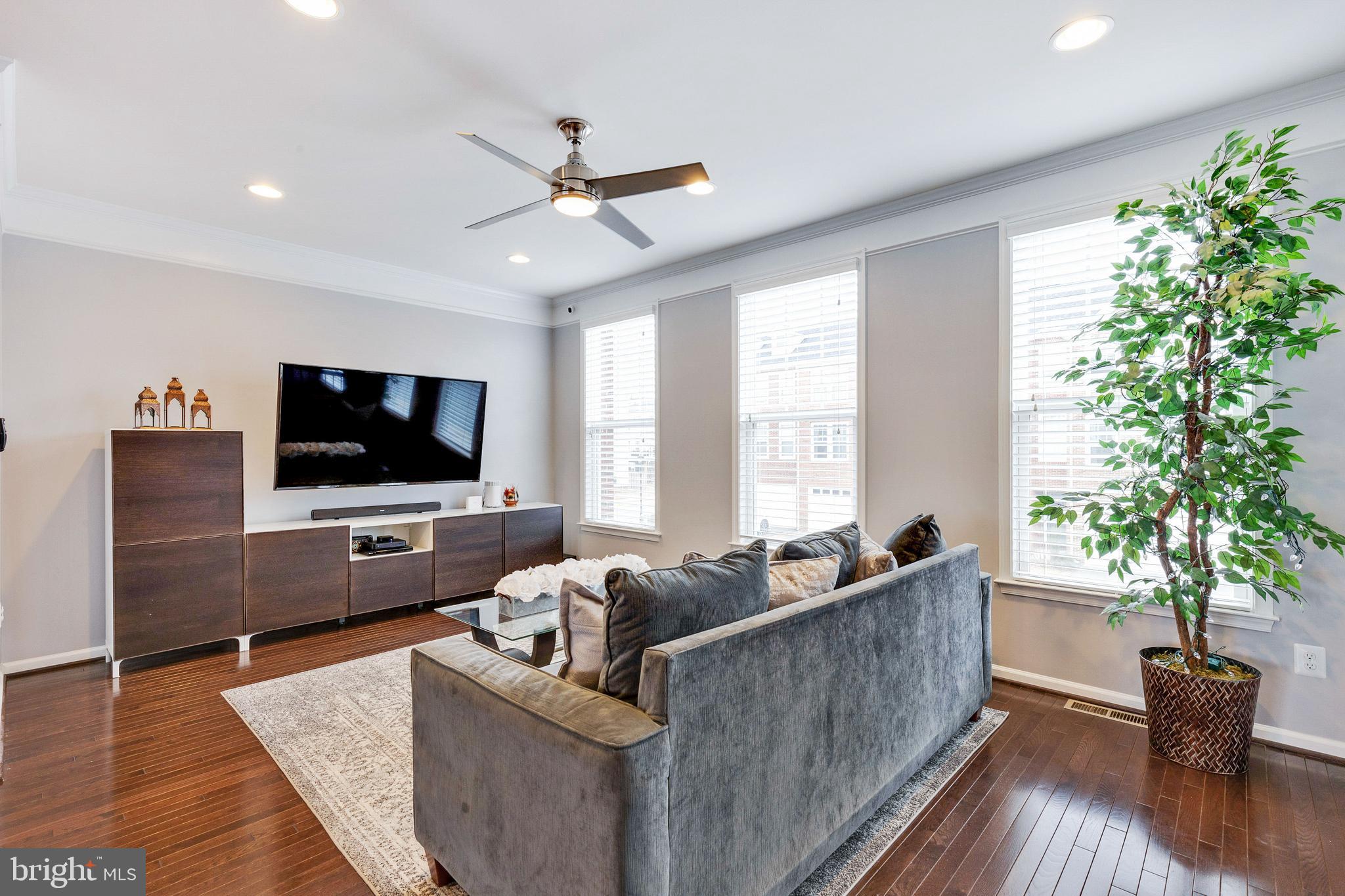 EASTVIEW AT STONE RIDGE - Residential