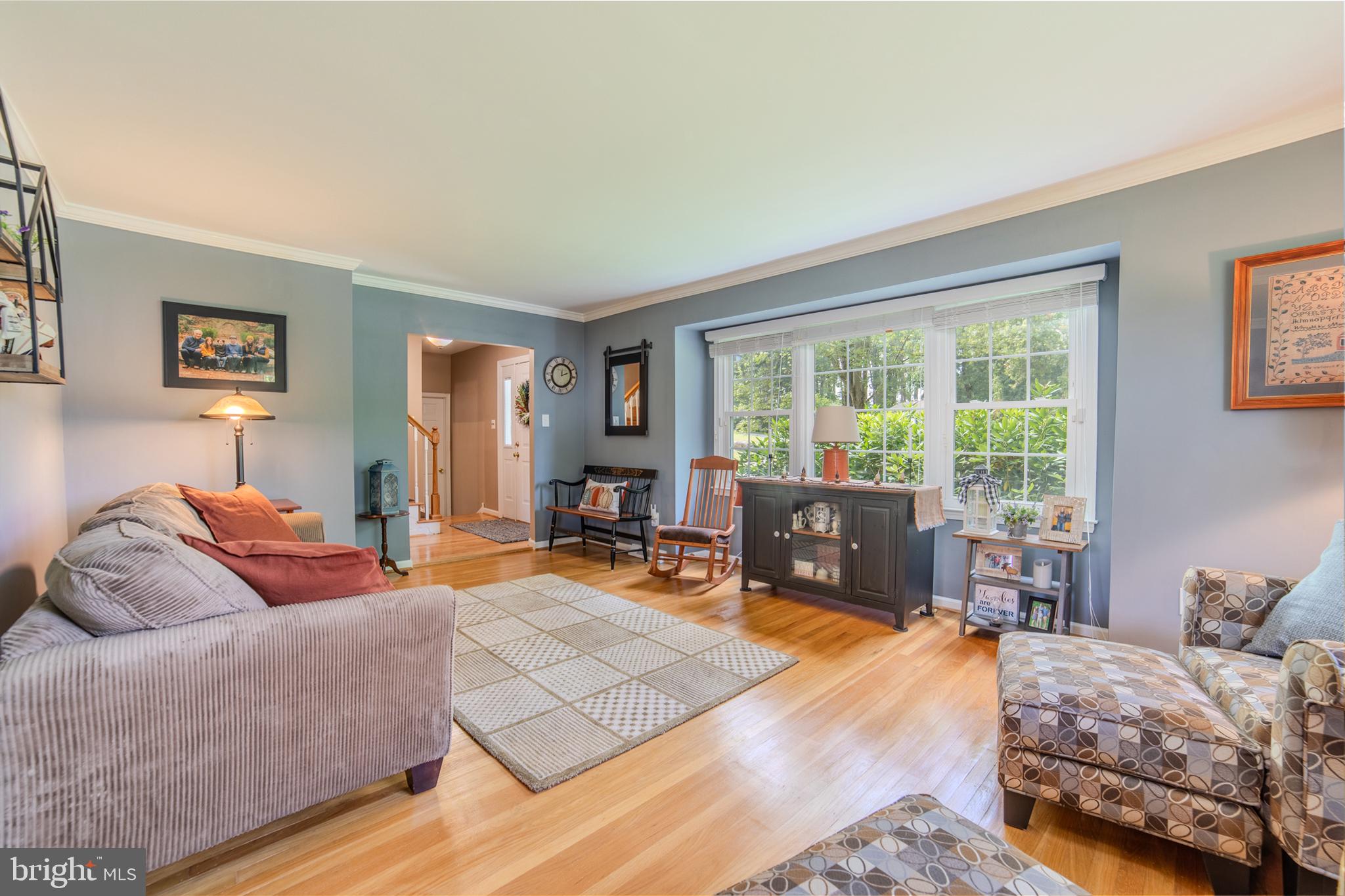 1527 ANNE DRIVE