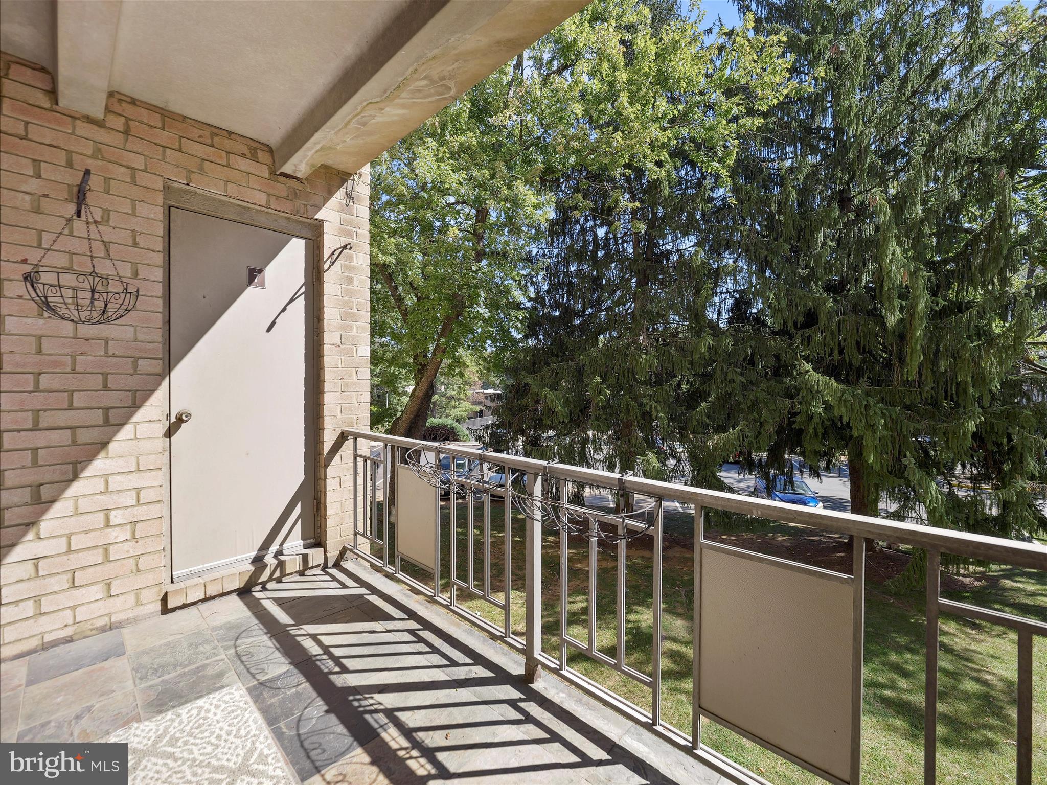 BETHESDA PARK - Residential