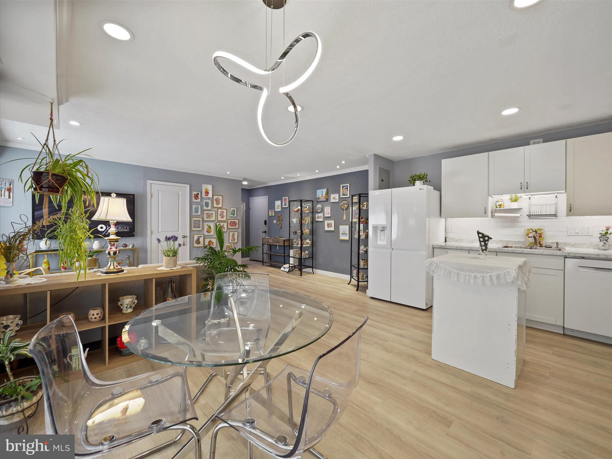 BETHESDA PARK - Residential