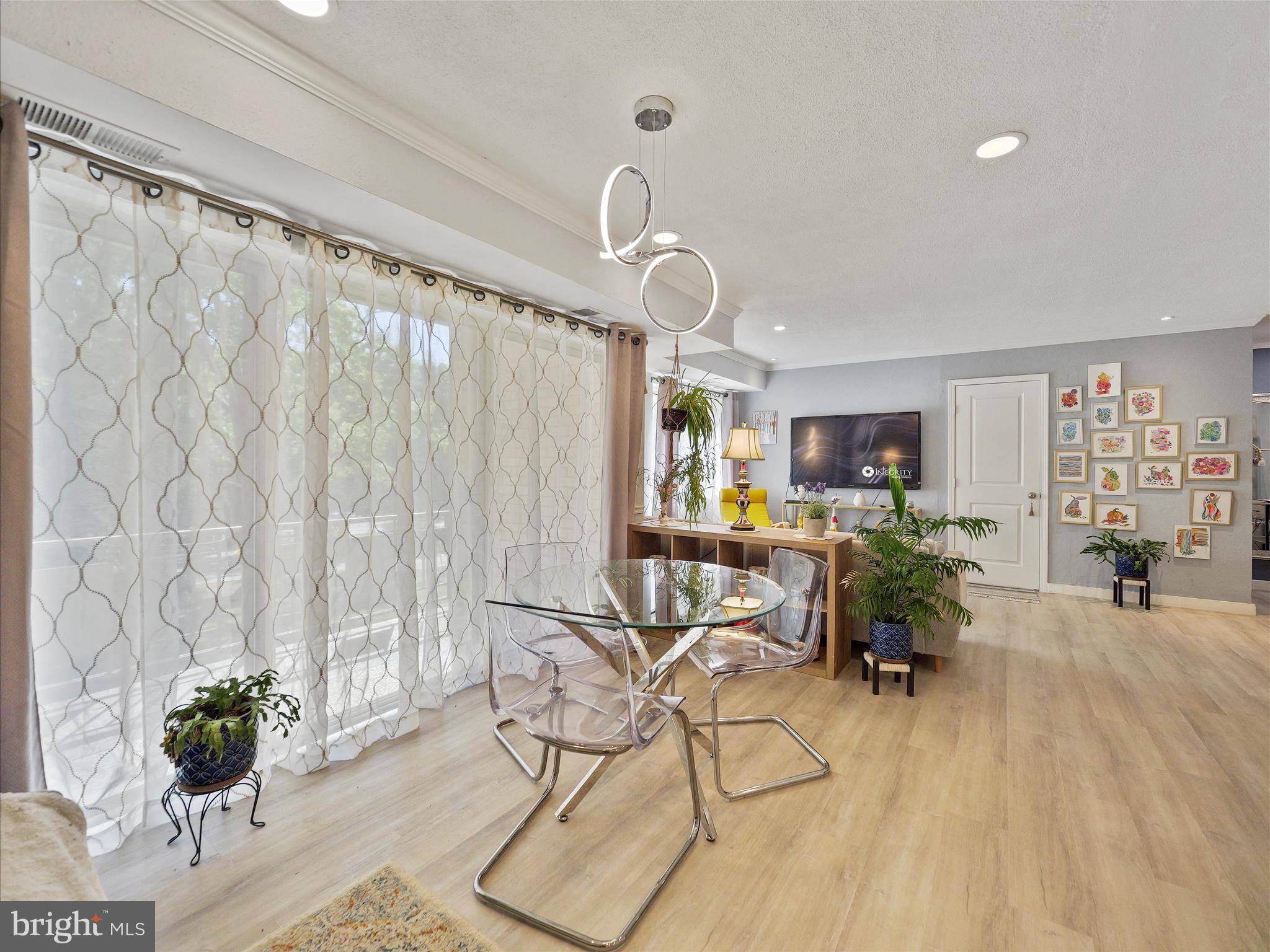 BETHESDA PARK - Residential