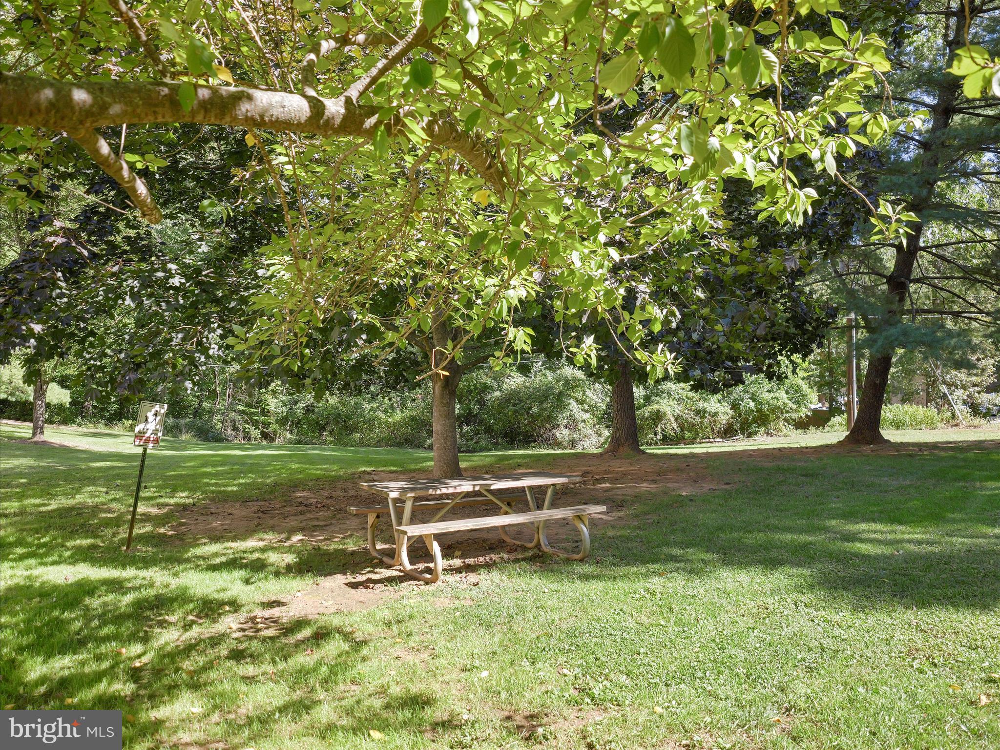 BETHESDA PARK - Residential