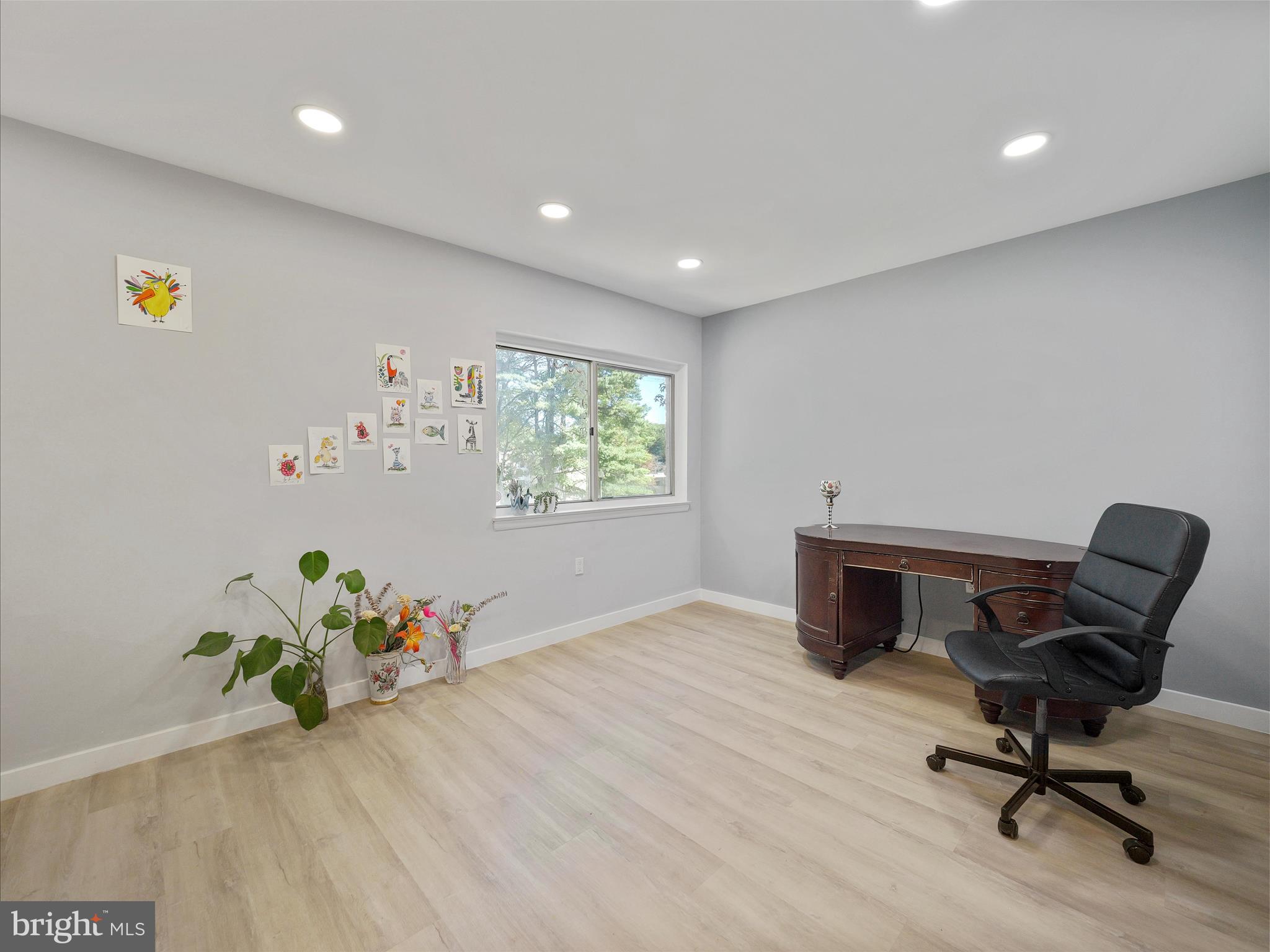 BETHESDA PARK - Residential