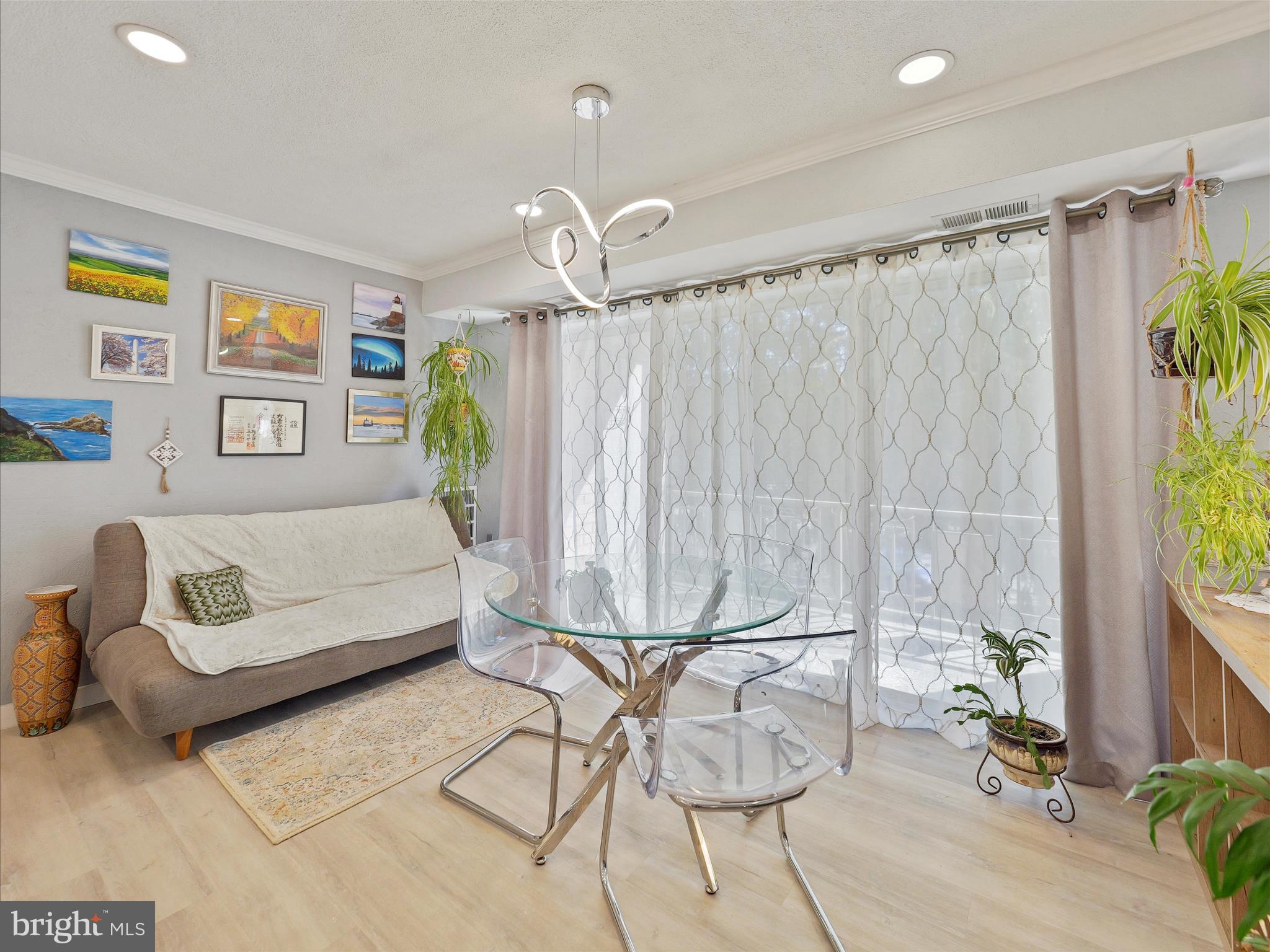 BETHESDA PARK - Residential