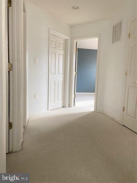 HUNTFIELD - Residential Lease