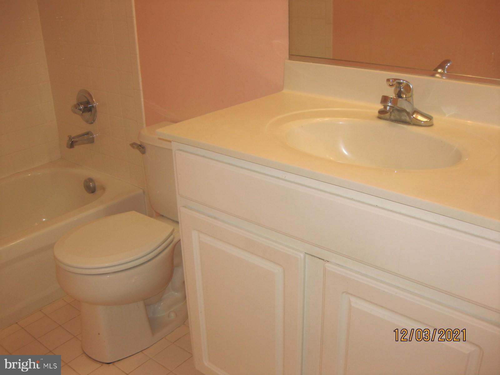 HUNTFIELD - Residential Lease