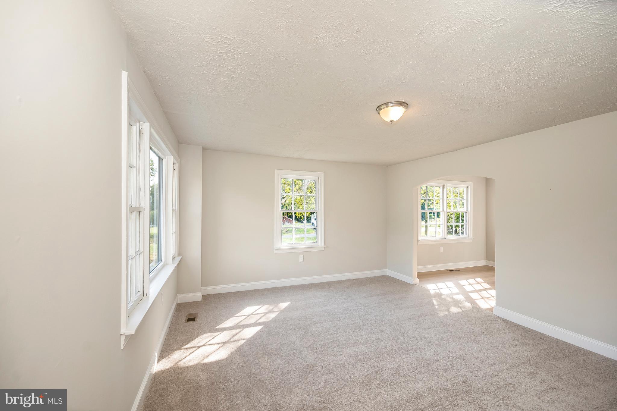 LOUISA - Residential