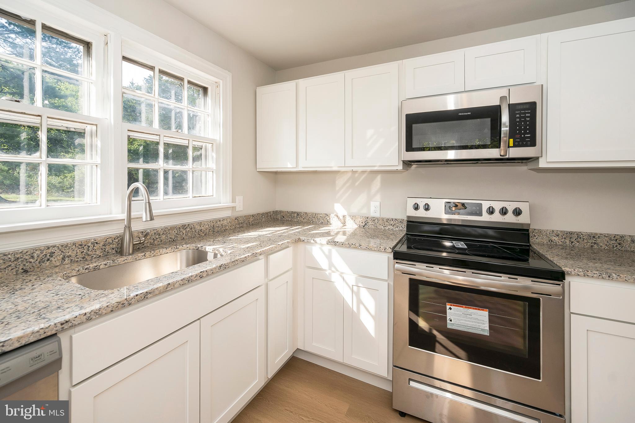 LOUISA - Residential