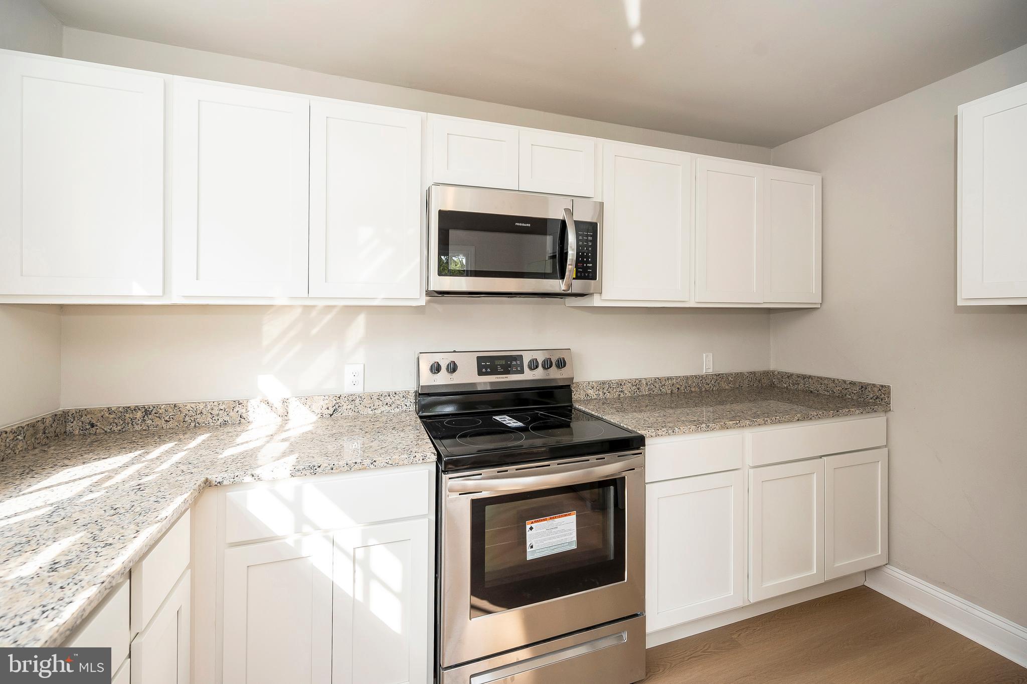 LOUISA - Residential