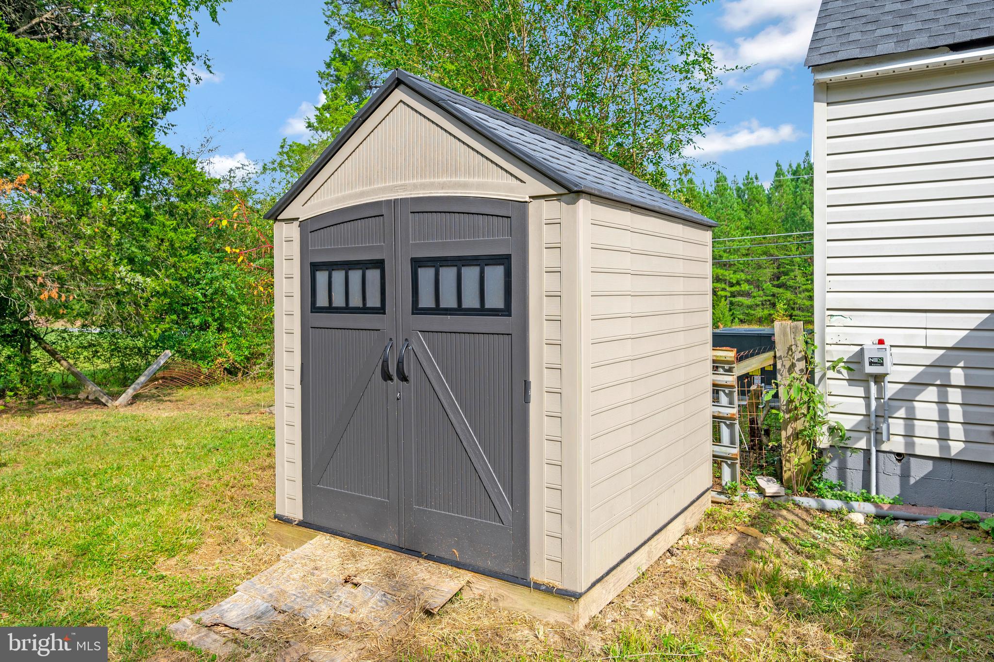 LOUISA - Residential