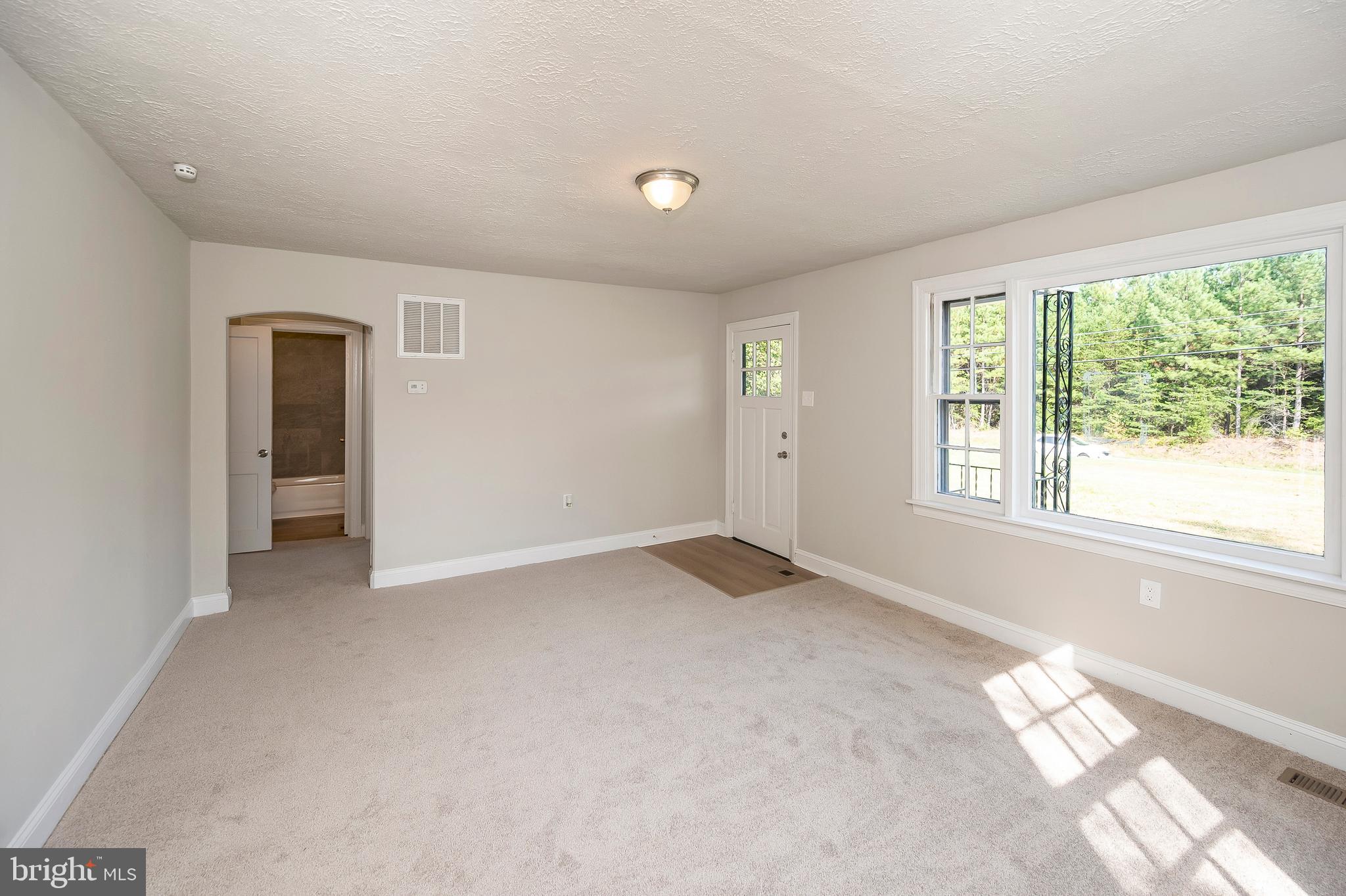 LOUISA - Residential