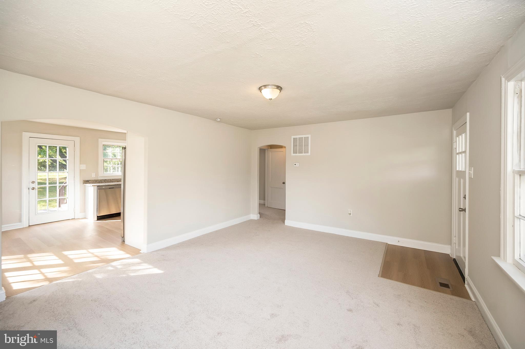 LOUISA - Residential