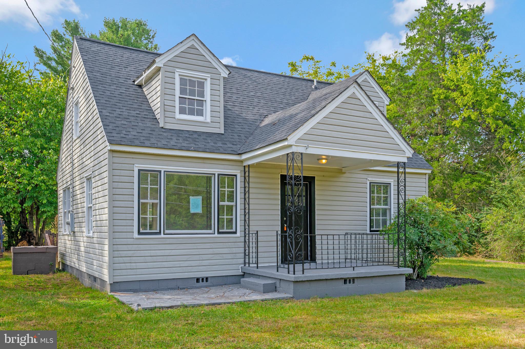 LOUISA - Residential