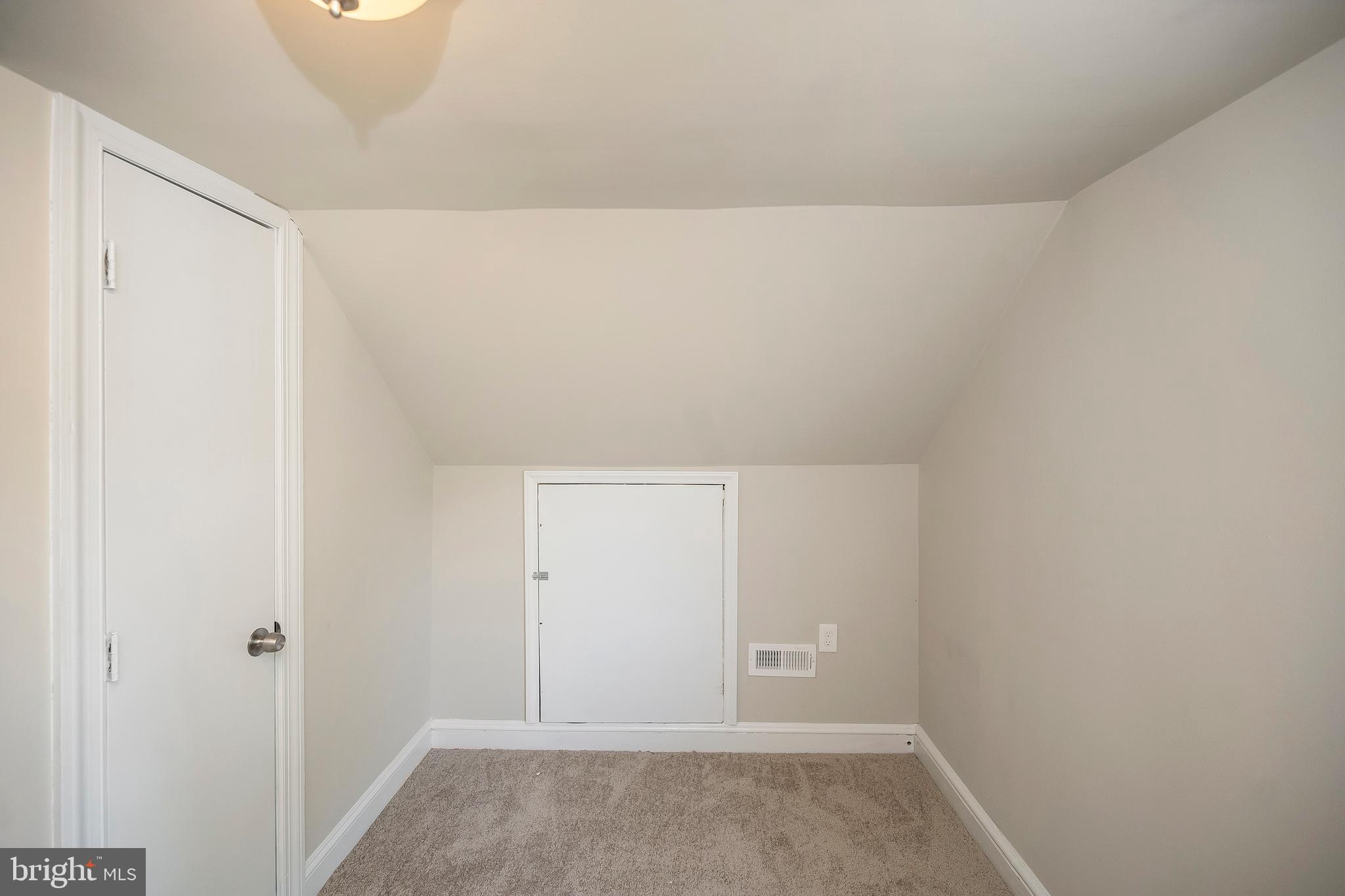 LOUISA - Residential