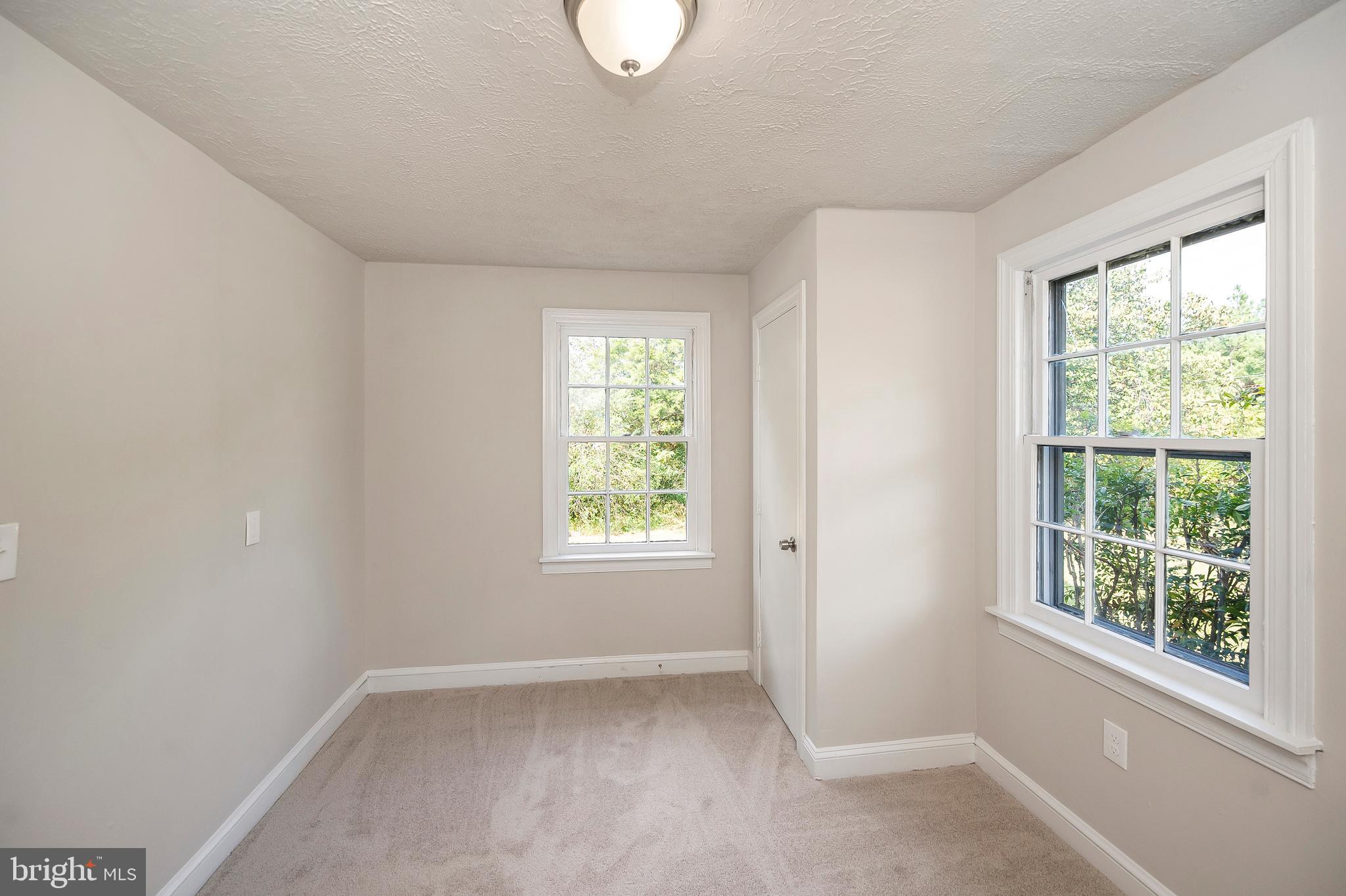 LOUISA - Residential