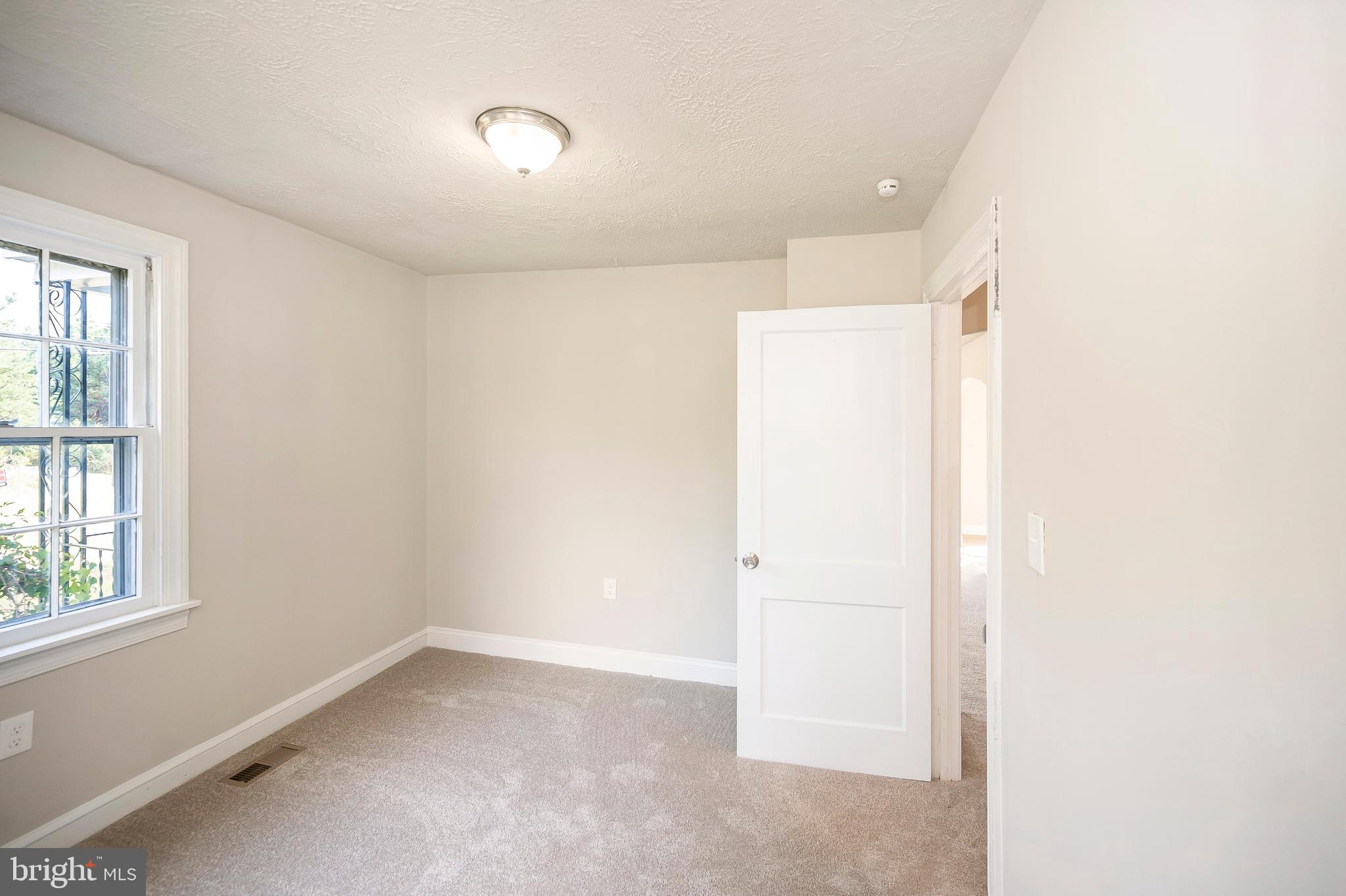 LOUISA - Residential