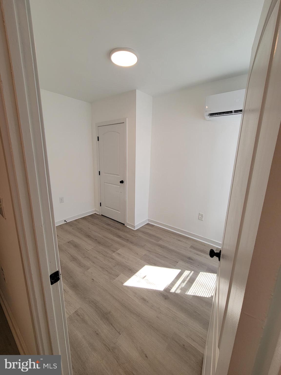 LOWER MOYAMENSING - Residential Lease