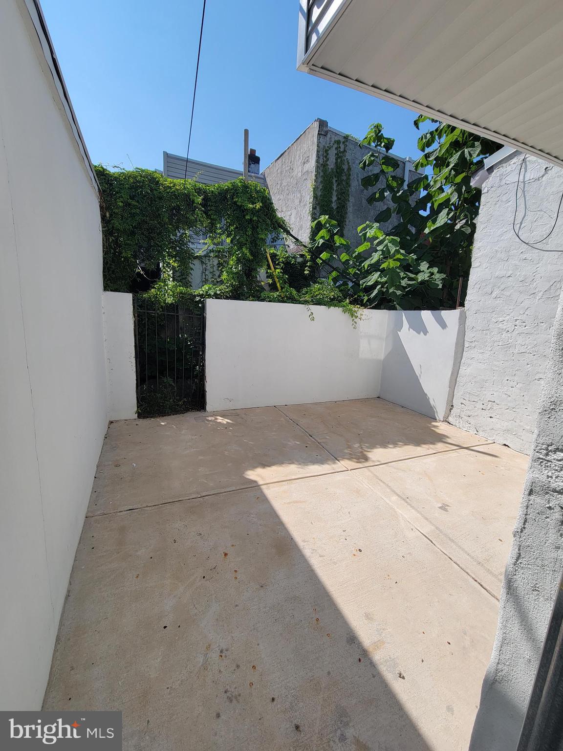 LOWER MOYAMENSING - Residential Lease