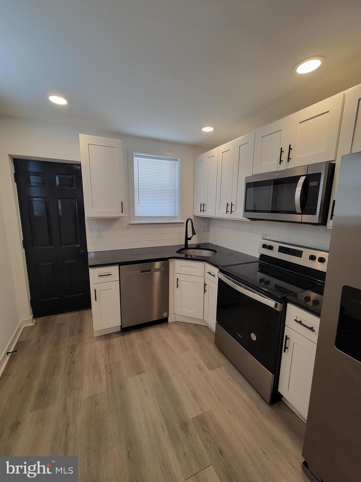 LOWER MOYAMENSING - Residential Lease