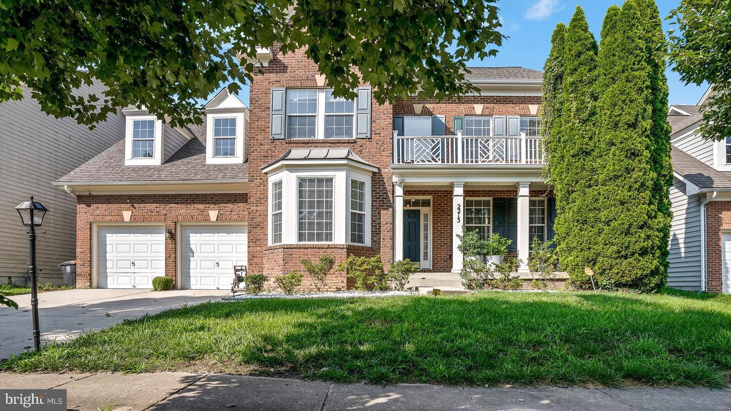 ***Open House: Saturday, July 19 from 10 AM – 1 PM. The property is occupied until the end of July. For showings, please contact Listing Agent
Spacious and beautifully updated home for rent in the desirable Simmons Acres community! This 4-bedroom, 3.5-bath home offers over 3,500 sq ft of living space with a bright, open layout. Features include a dedicated home office with bay window, formal living and dining rooms, and a newly renovated kitchen with granite countertops, tile flooring, and center island. The oversized primary suite boasts two walk-in closets and a luxurious bath with dual vanities, soaking tub, and separate shower. The finished basement offers a full bath, rec room, gym area, and bonus room ideal for a home theater. Enjoy a flat backyard, covered front porch, and two-car garage. Community amenities include a pool, tennis and basketball courts, trails, and playgrounds. Conveniently located near shopping, dining, National Harbor, DC, and VA. Available August 1st. Pets considered on a case-by-case basis.