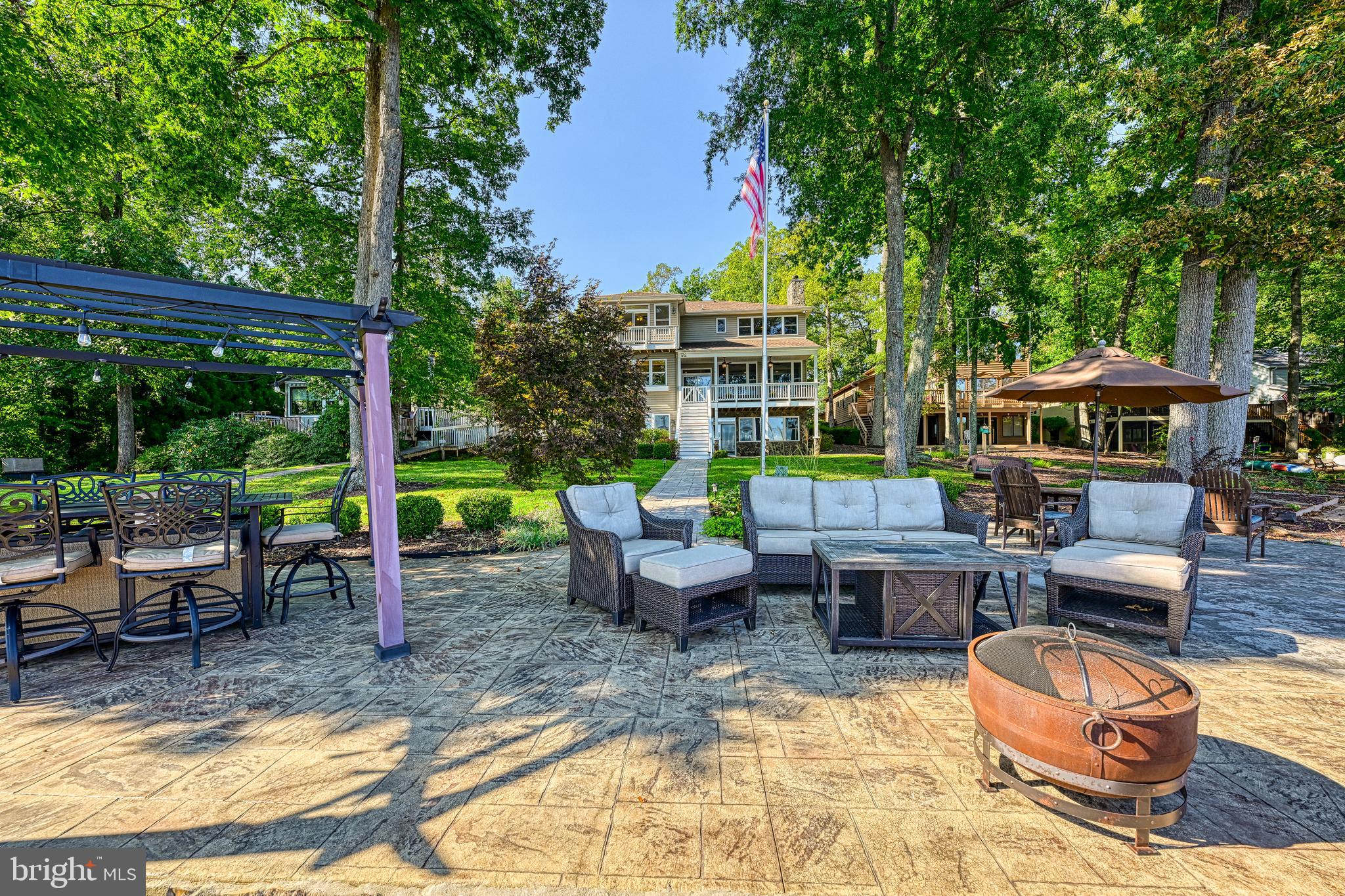 LAKE OF THE WOODS - Residential