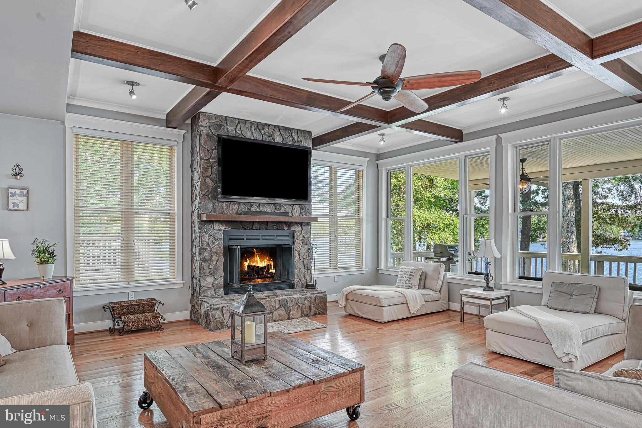 LAKE OF THE WOODS - Residential