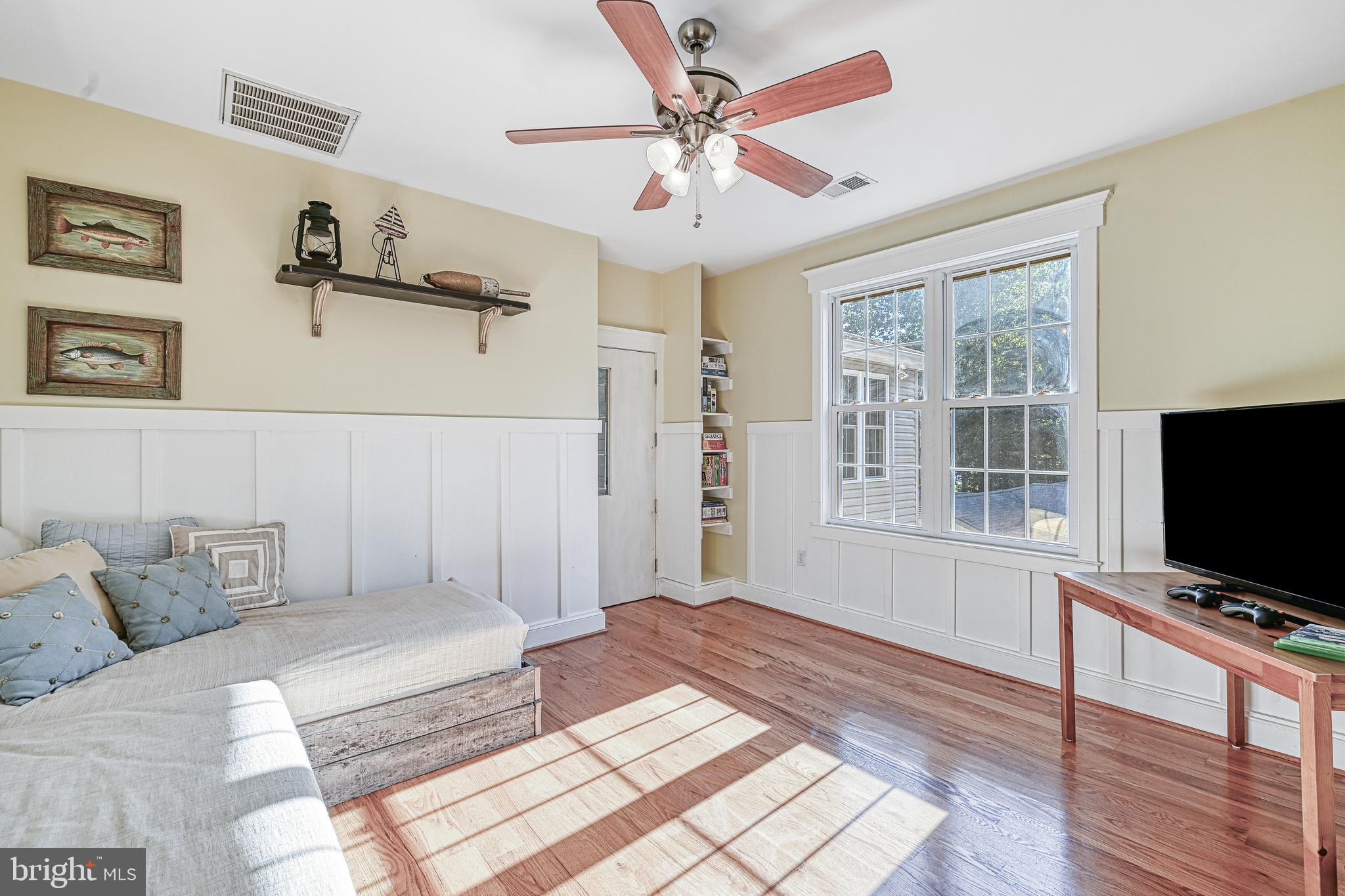 LAKE OF THE WOODS - Residential