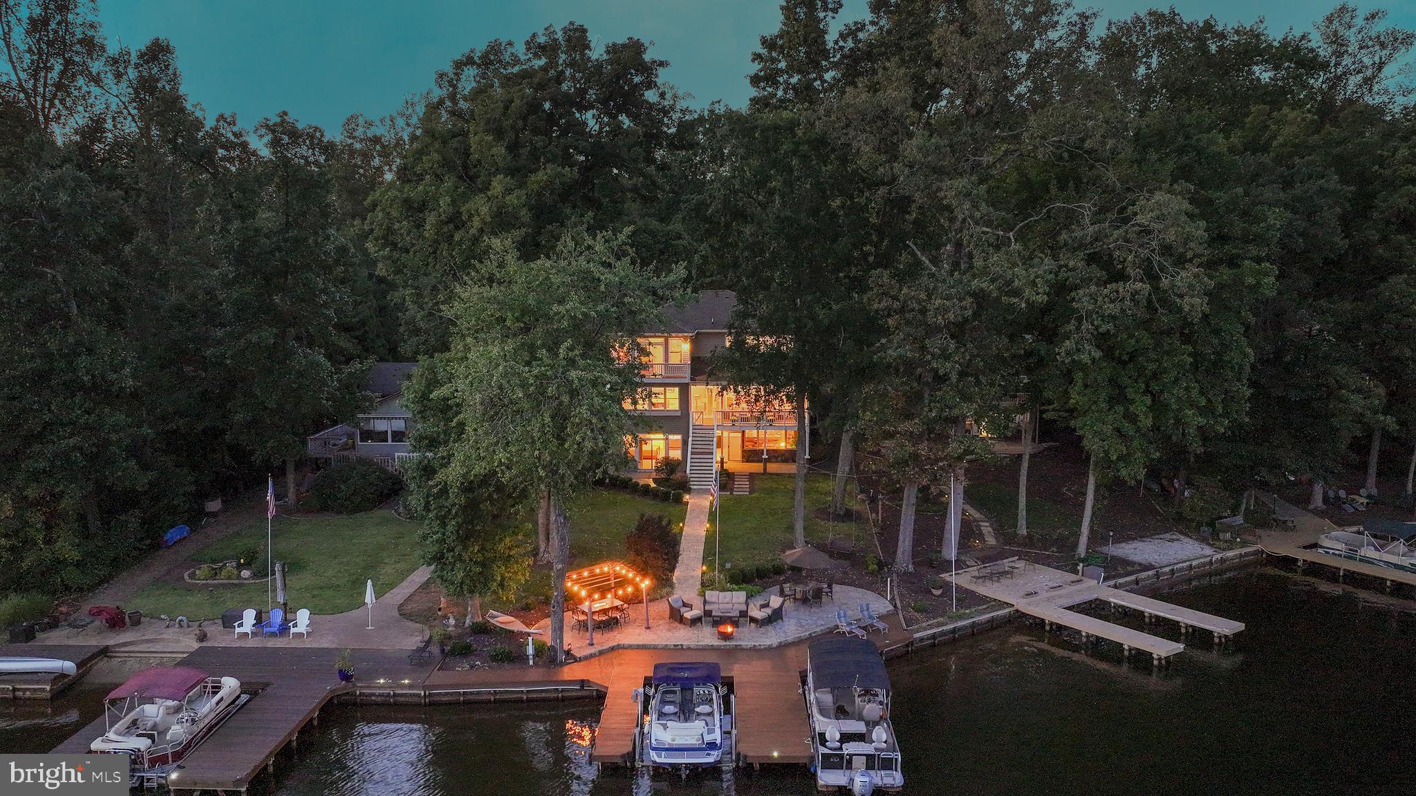 LAKE OF THE WOODS - Residential