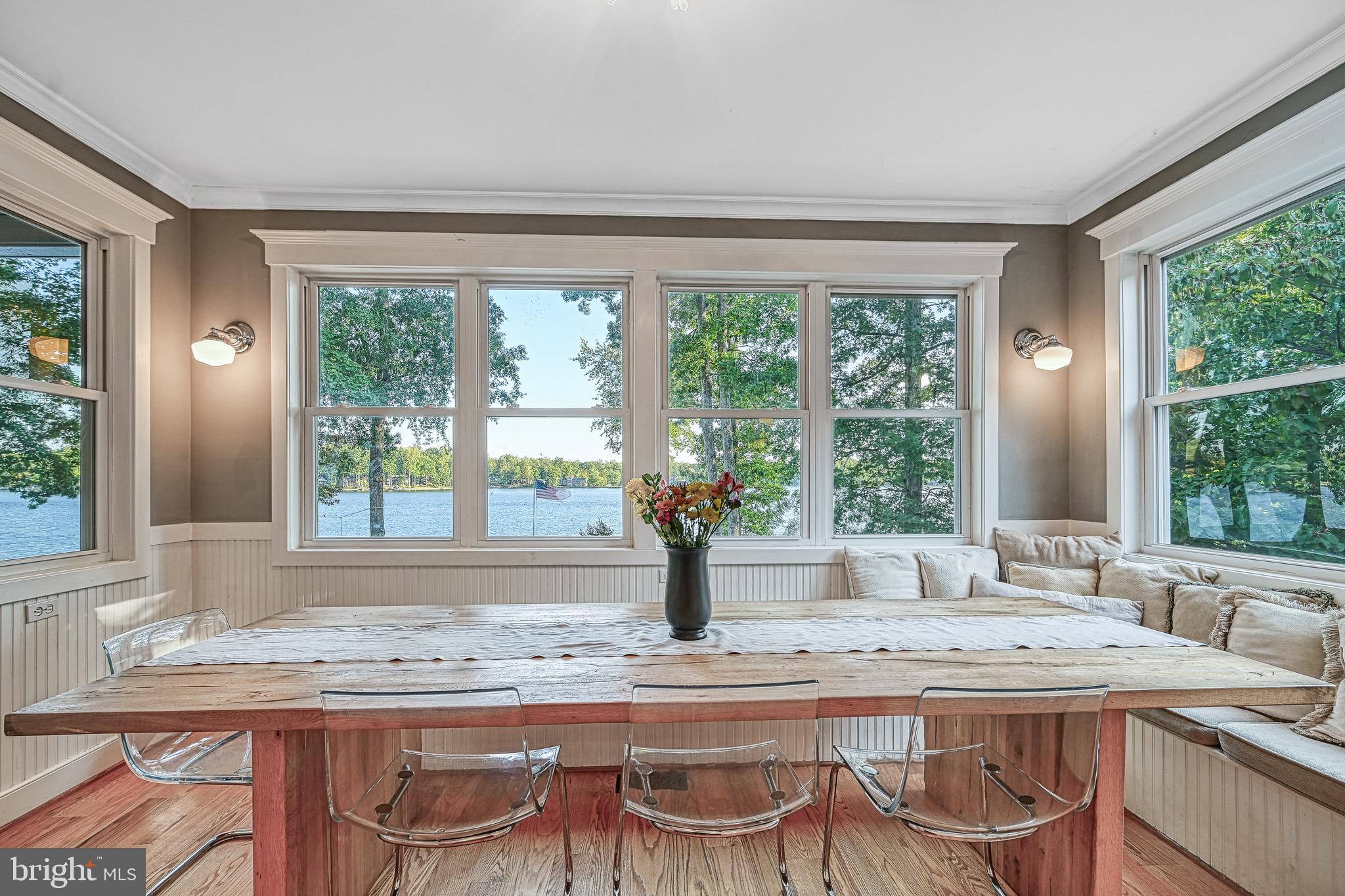 LAKE OF THE WOODS - Residential