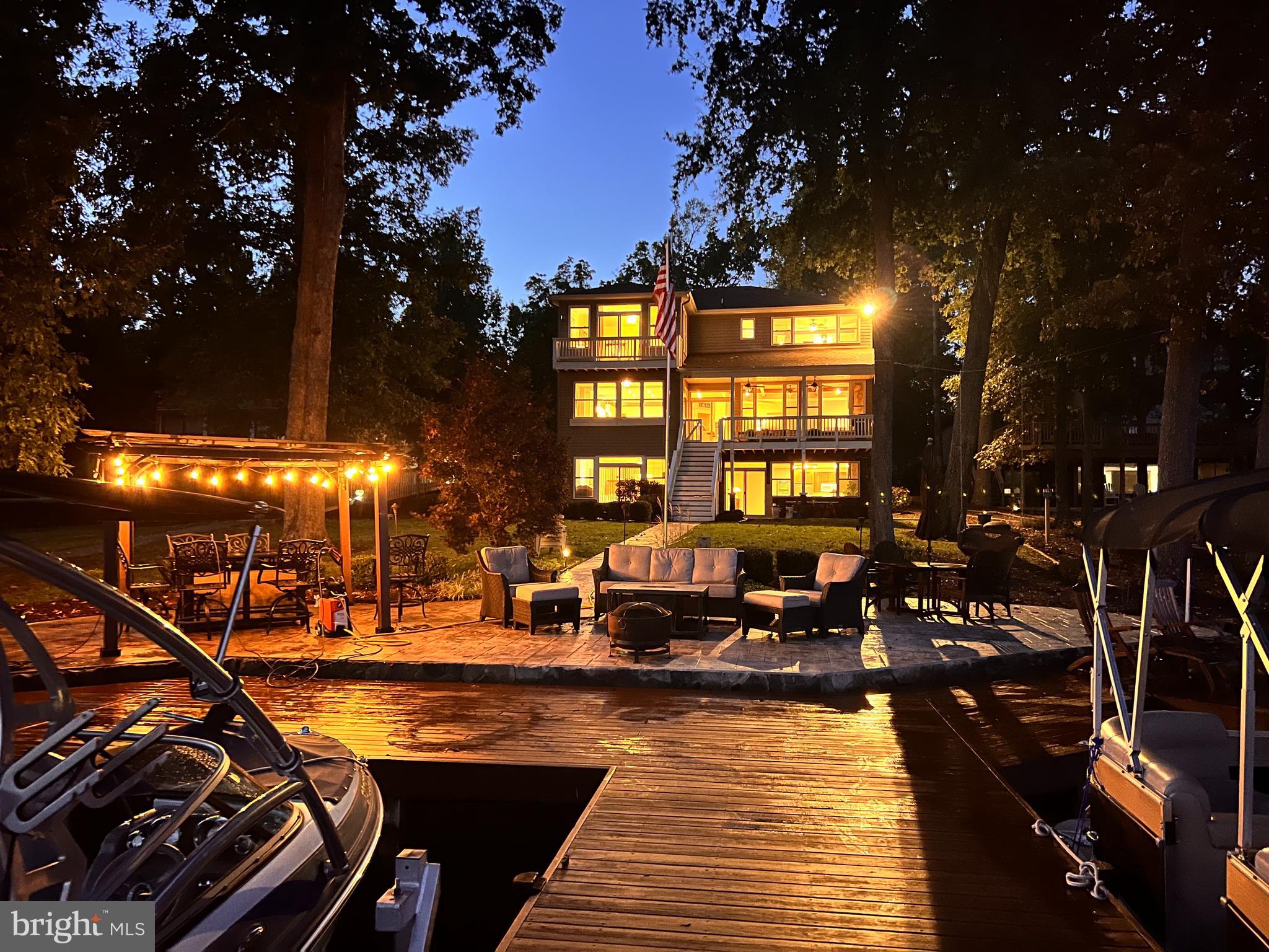 LAKE OF THE WOODS - Residential