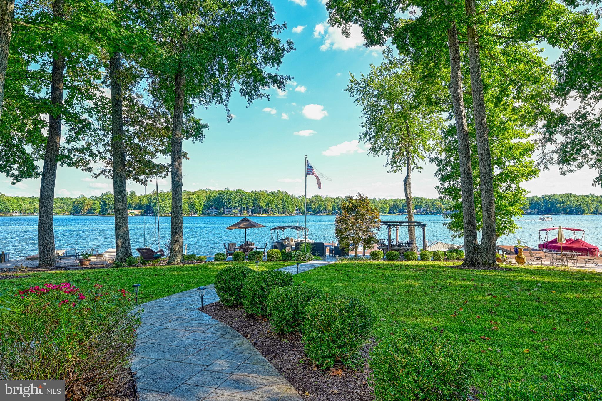 LAKE OF THE WOODS - Residential