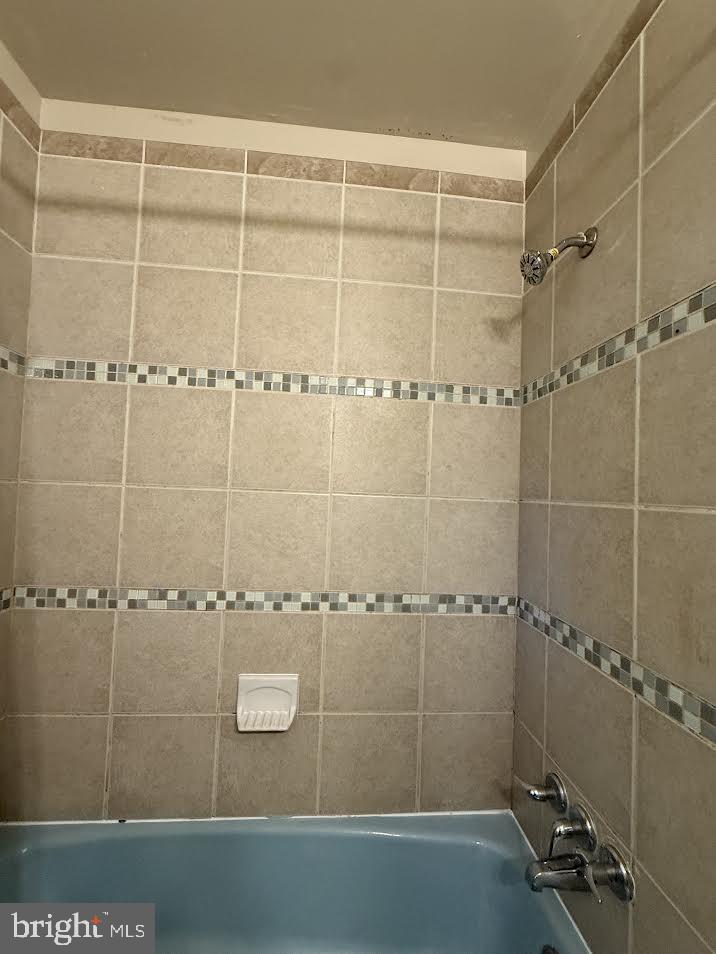 CRYSTAL SPRINGS - Residential