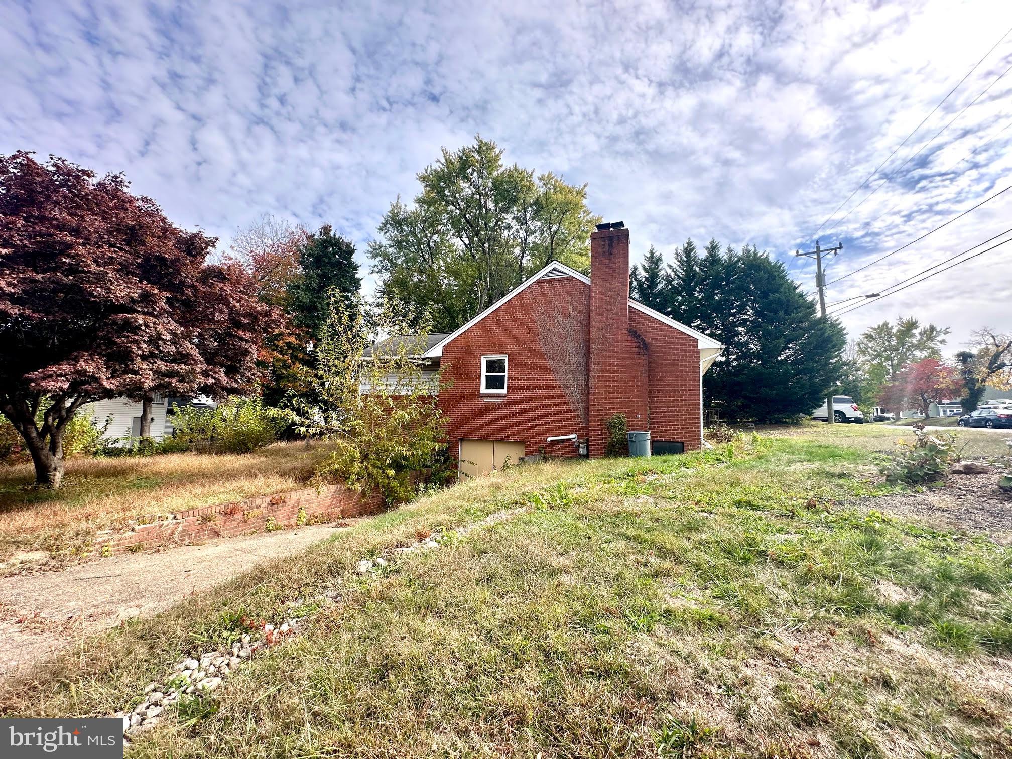 FAIRFAX HEIGHTS - Residential