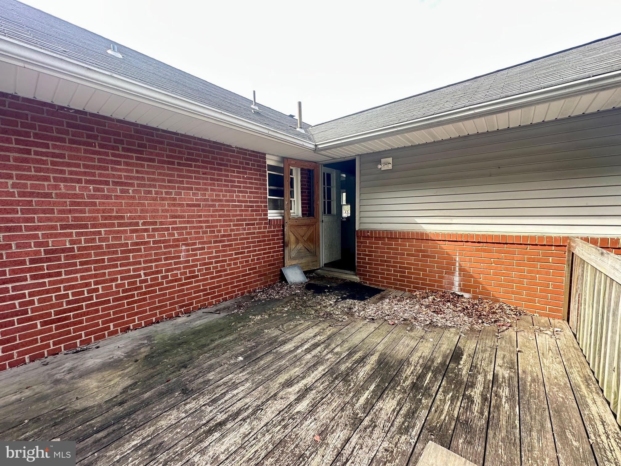 FAIRFAX HEIGHTS - Residential