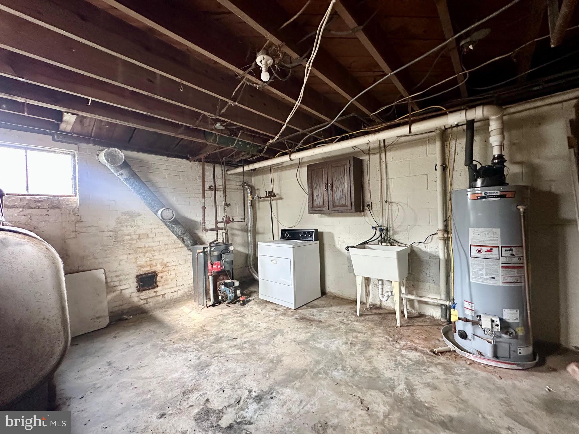 FAIRFAX HEIGHTS - Residential