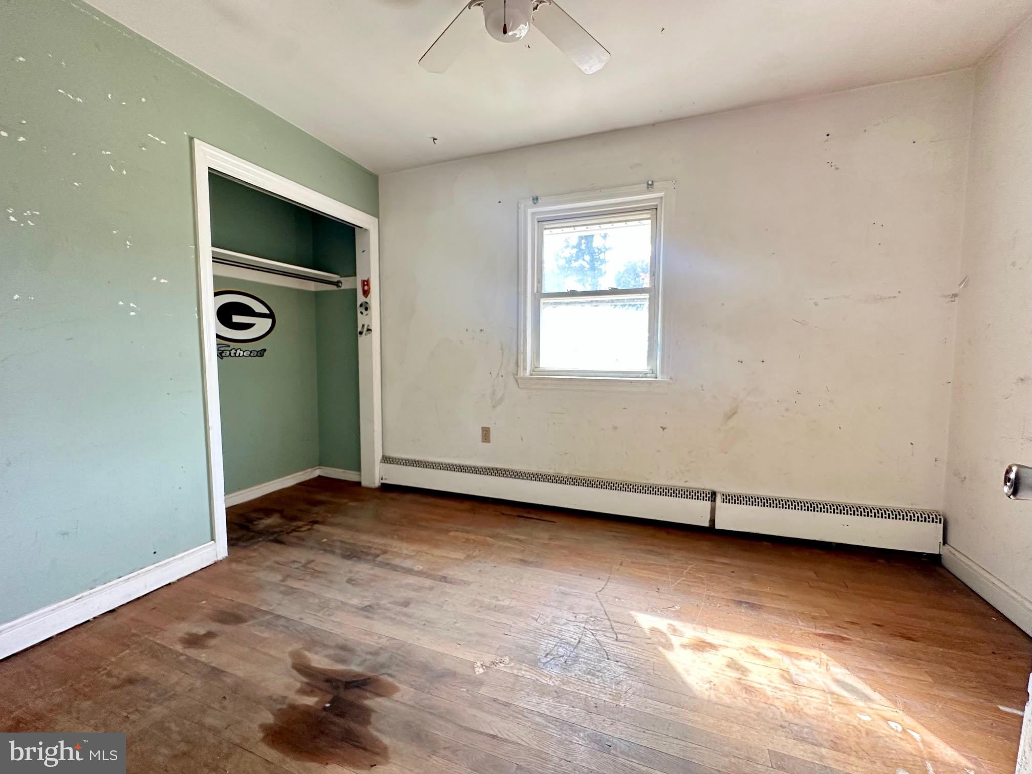 FAIRFAX HEIGHTS - Residential