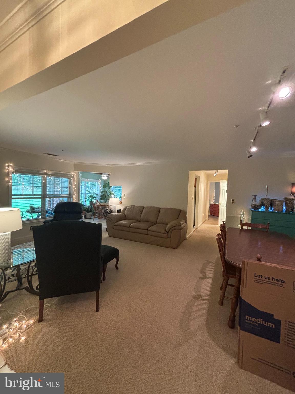 LAUREL WOODS - Residential Lease