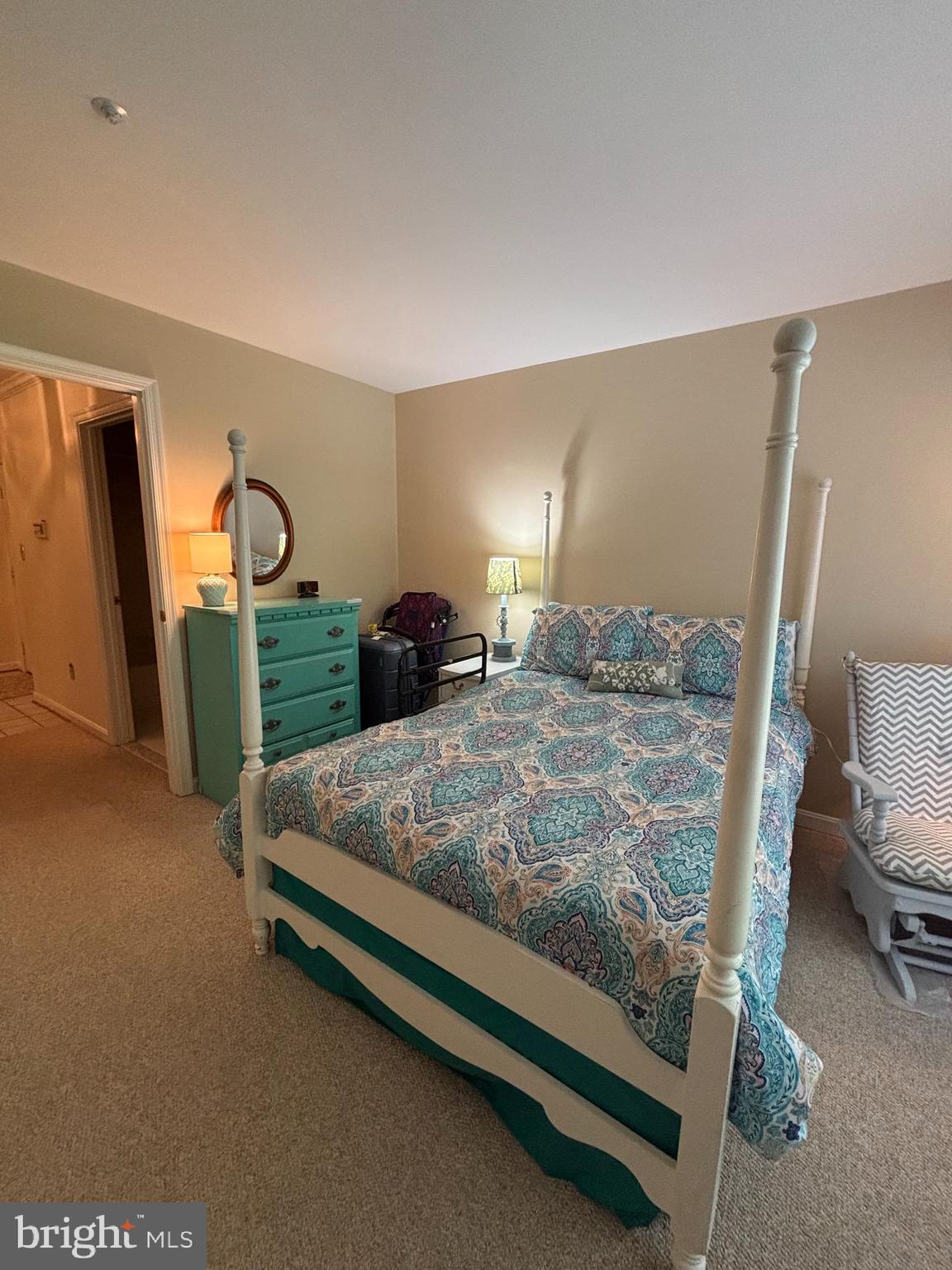 LAUREL WOODS - Residential Lease