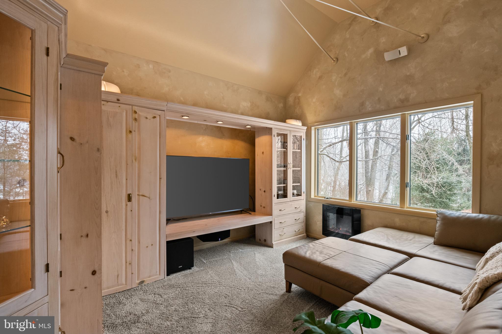 THE VINEYARDS - Residential