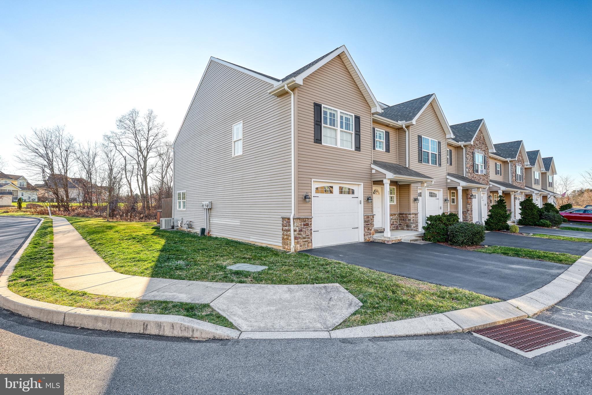 SPRING ROCK COURT - Residential