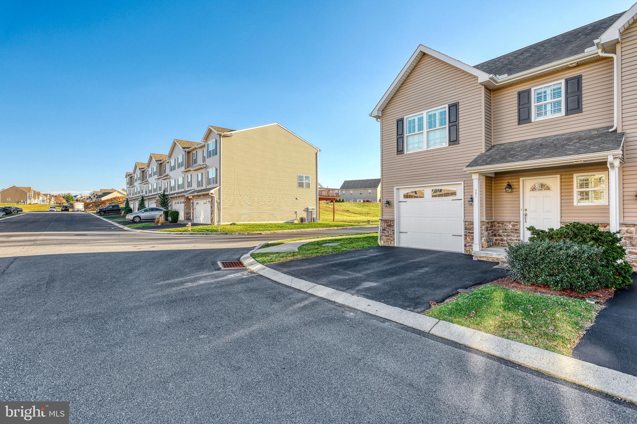 SPRING ROCK COURT - Residential